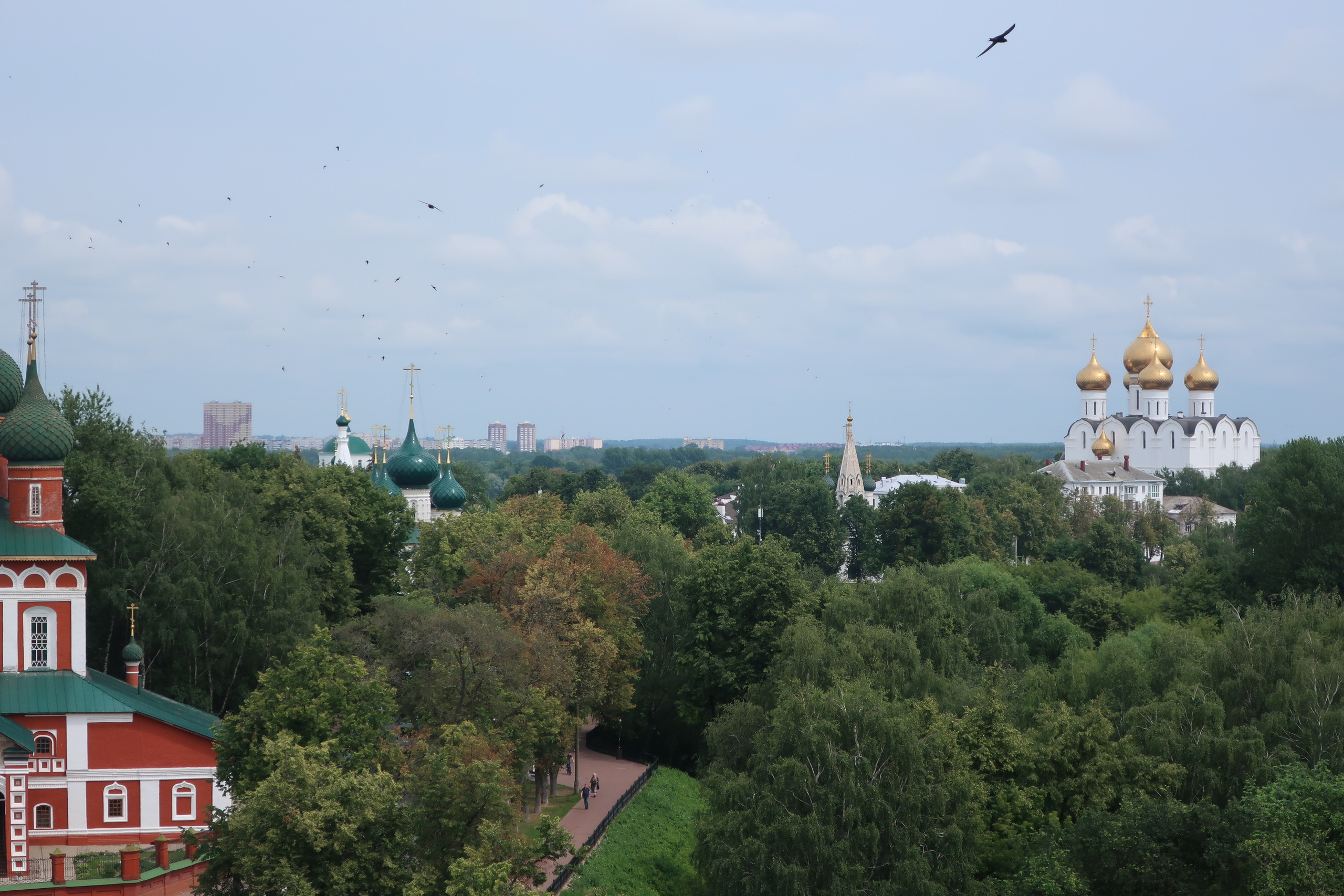 Летняя фотопрогулка по Ярославлю: кремль и виды на город с колокольни. Проект «Фотокладовка»: блог уличной фотографии в формате street photo