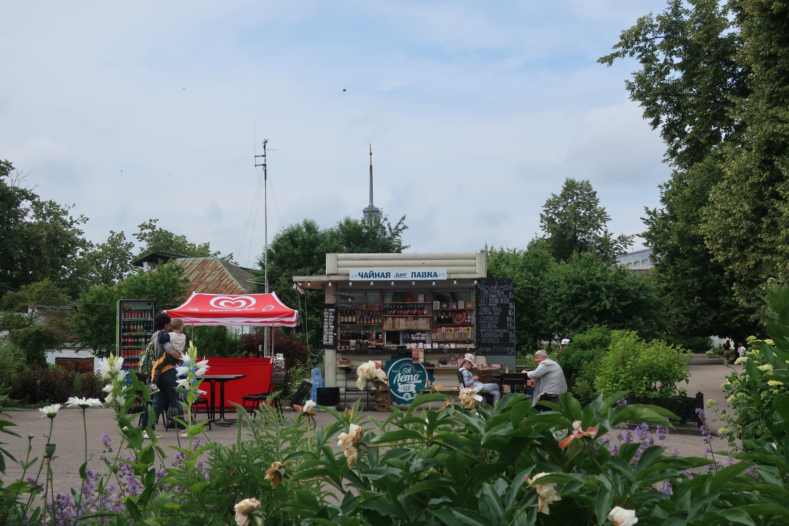 Летняя фотопрогулка по Ярославлю: кремль и виды на город с колокольни. Проект «Фотокладовка»: блог уличной фотографии в формате street photo