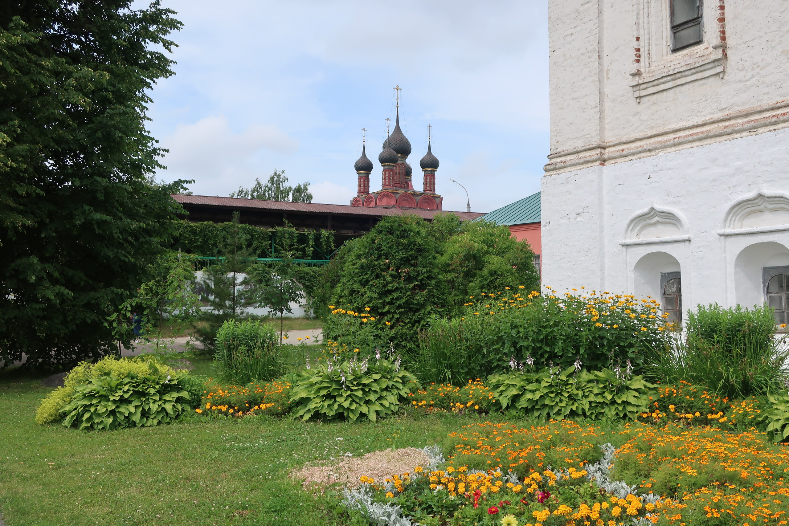 Летняя фотопрогулка по Ярославлю: кремль и виды на город с колокольни. Проект «Фотокладовка»: блог уличной фотографии в формате street photo