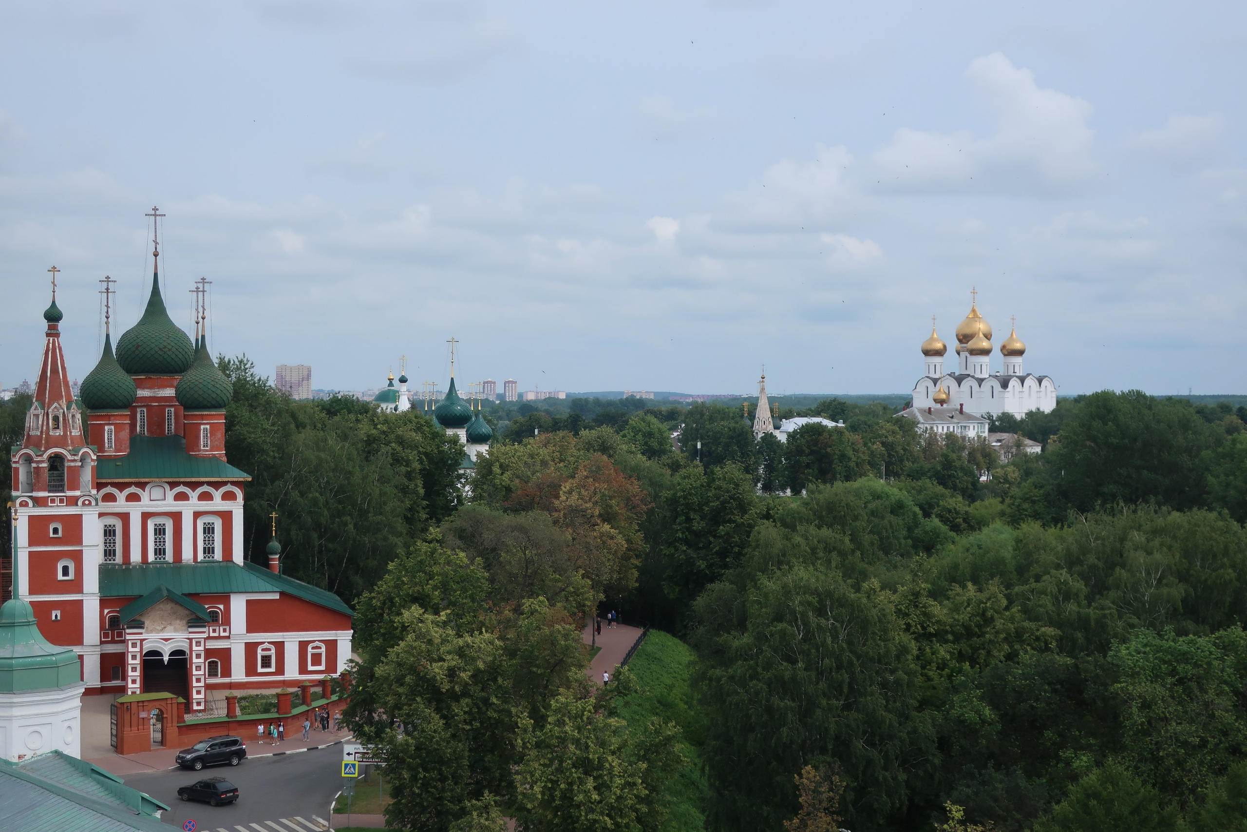 Летняя фотопрогулка по Ярославлю: кремль и виды на город с колокольни. Проект «Фотокладовка»: блог уличной фотографии в формате street photo
