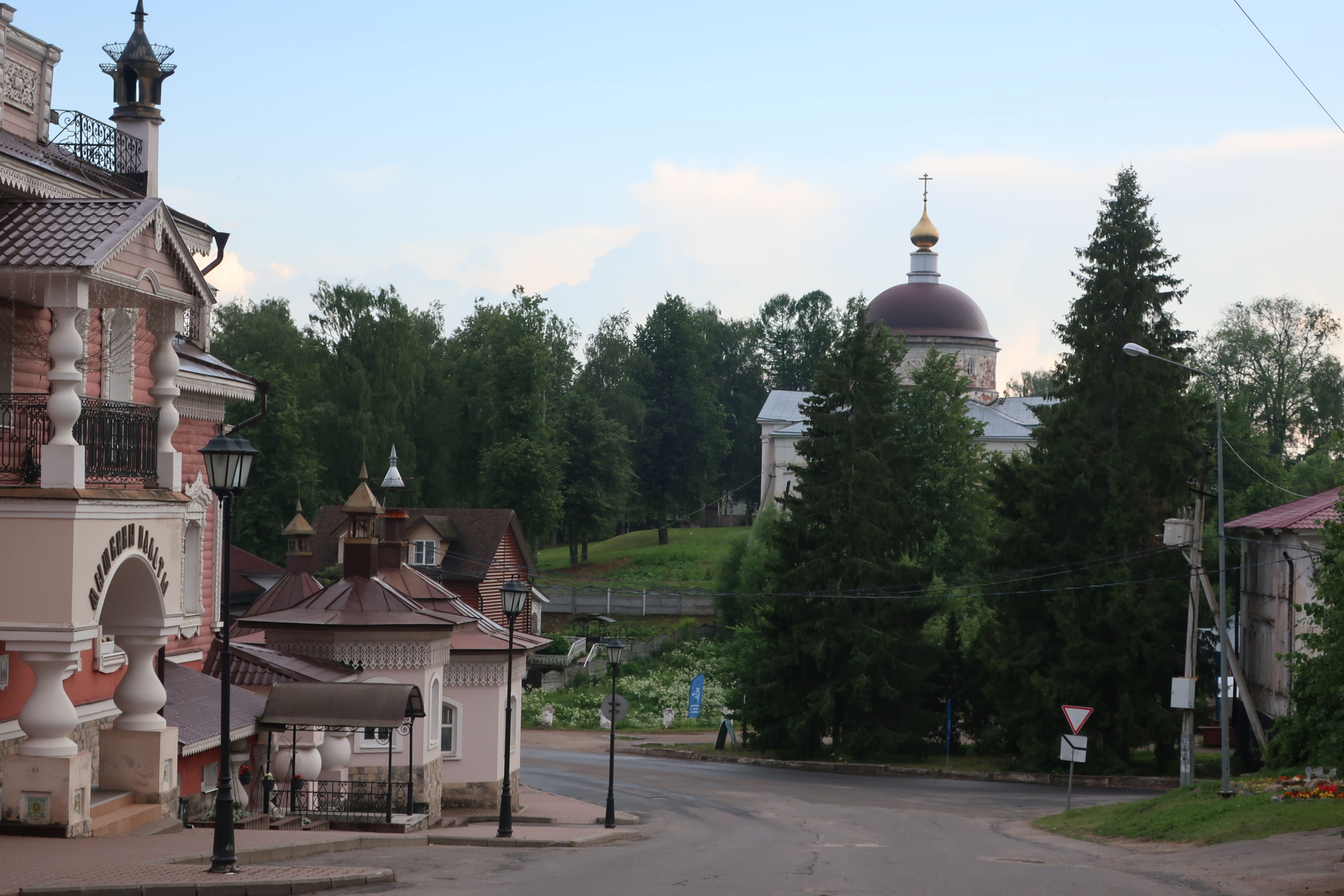Фотопрогулка по Мышкину. Проект «Фотокладовка»: блог уличной фотографии в формате street photo