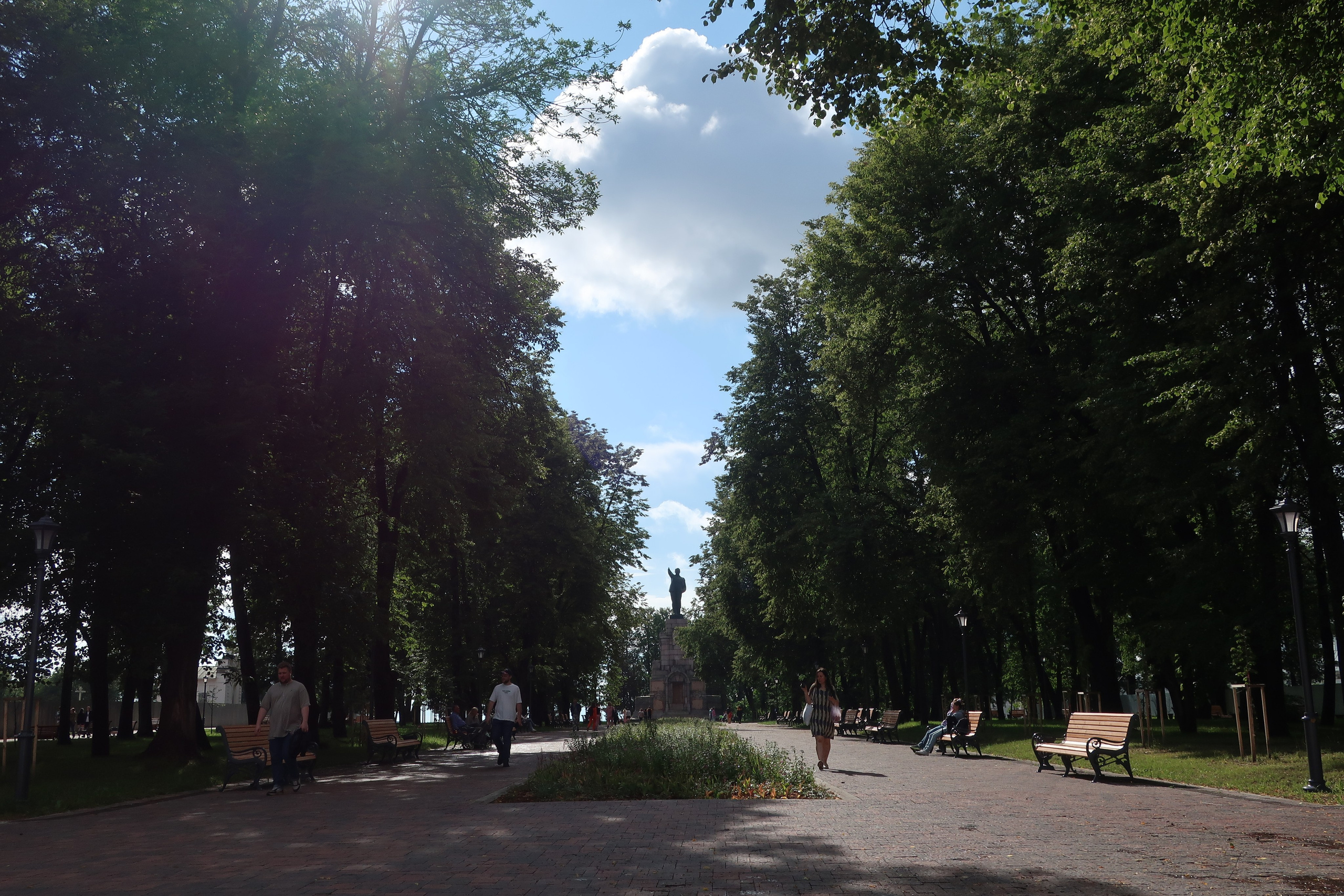 Фотопрогулка по дождливой Костроме, ч.2: улицы города и дворы. Проект «Фотокладовка»: блог уличной фотографии в формате street photo