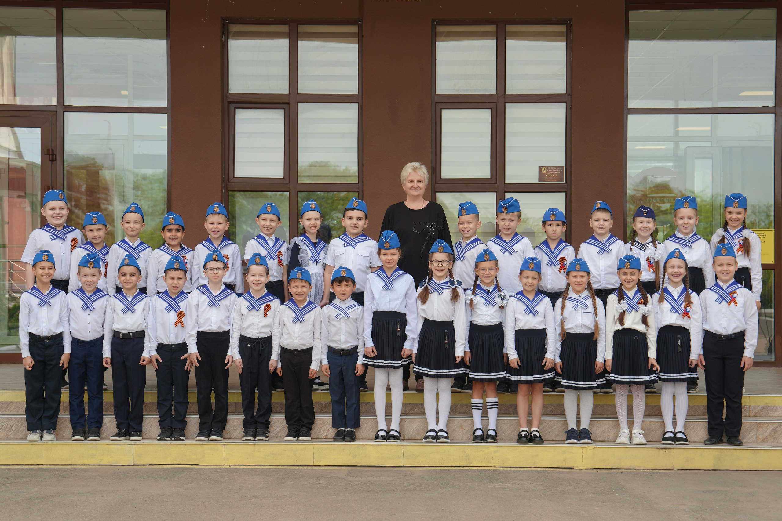 ОБЩАЯ ФОТОГРАФИЯ КЛАССА. Красивый выпускной альбом в Краснодаре