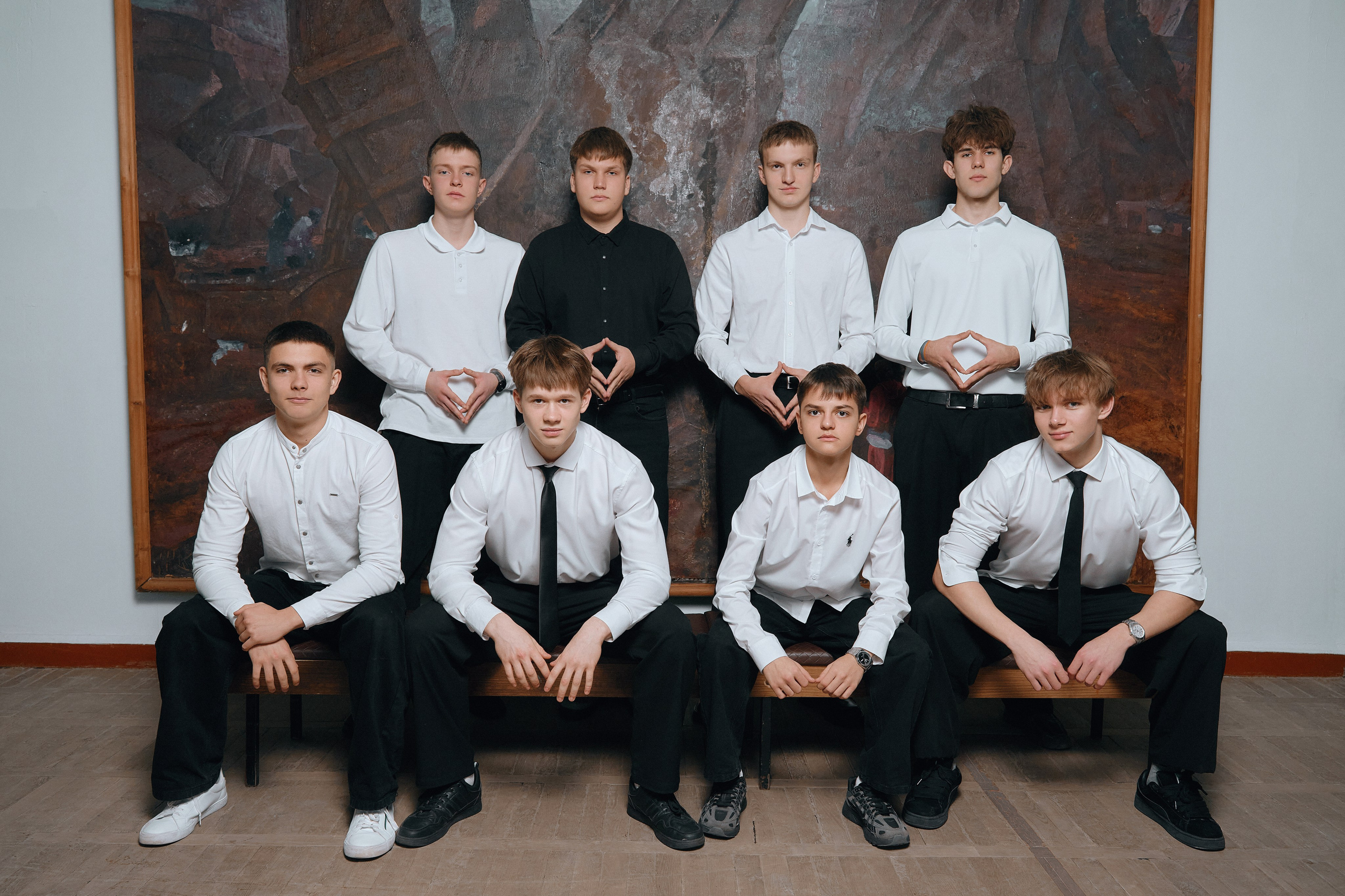 Локации для съёмки фото на школьные выпускные альбомы. Выпускные альбомы в Губкине. Фотограф Евгений Брюхович