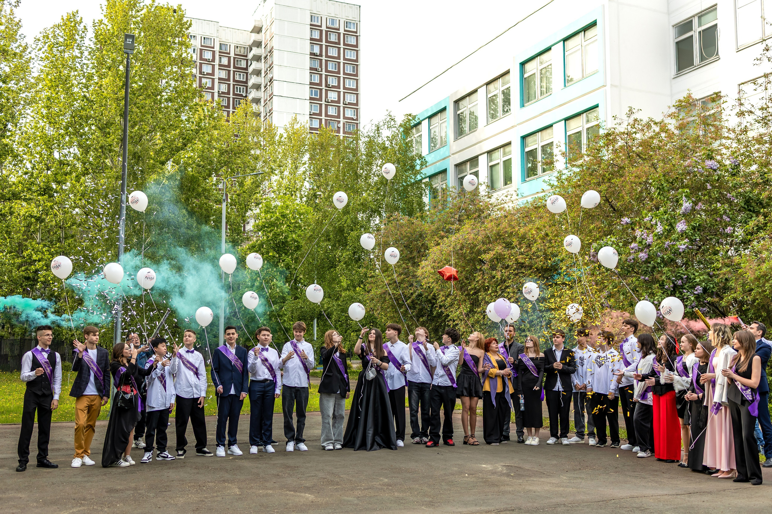 Видеооператор на выпускной в детском саду г. Москва, Видеограф на выпускной в детском саду г. Москва, город Московский. Студия «Млечный Путь» Studio-mp.ru г. Москва, г.Московский. Мила Фото MilaPhoto.ru. Фотосъемка и видеосъемка в детском саду и школе.