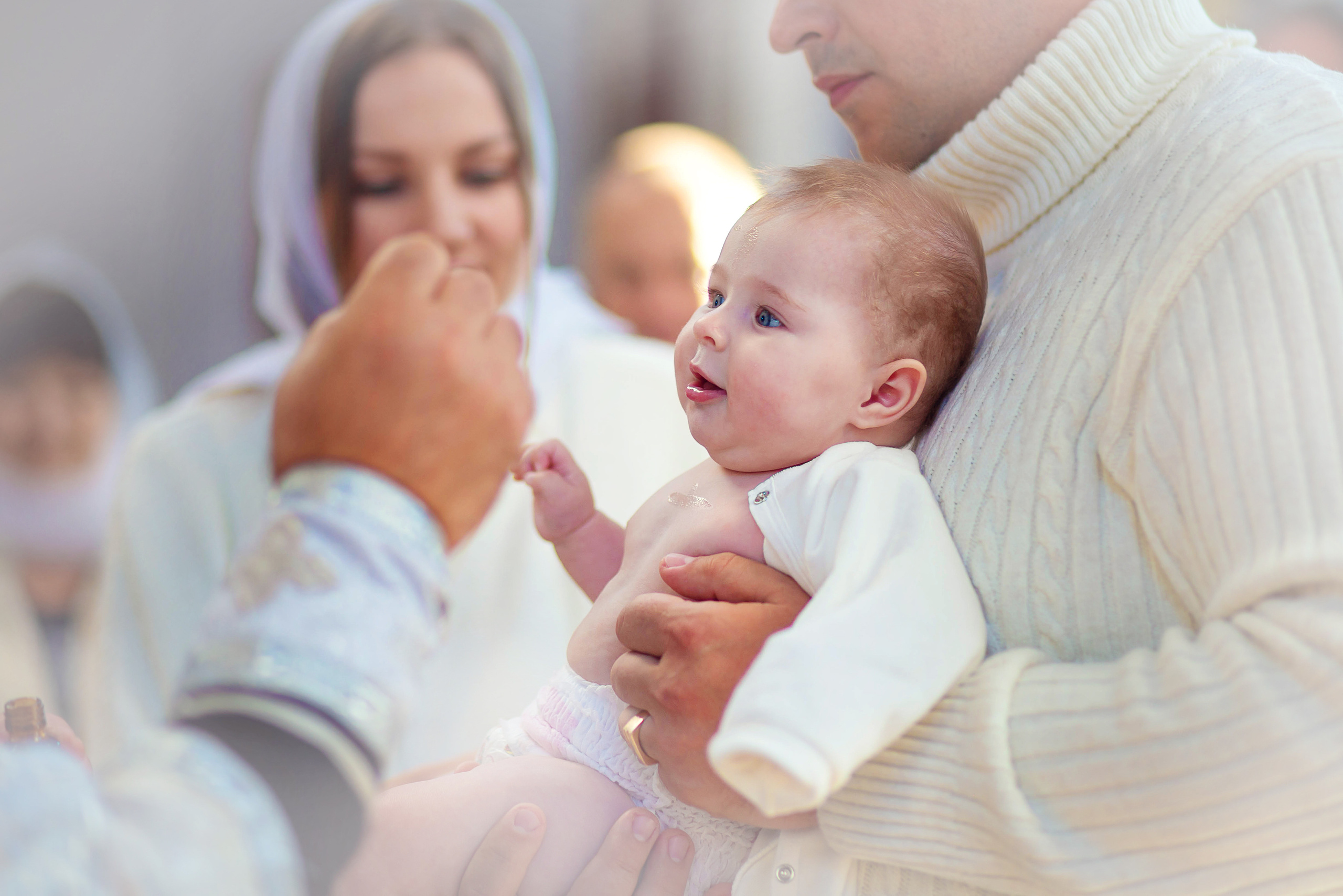 Фотосессия крещения в храме в Волгограде