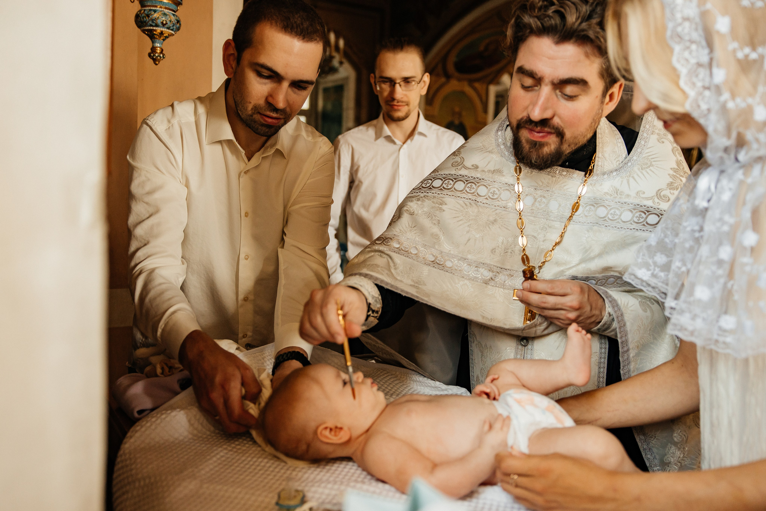 фотосессия крещения, крещение младенца, церемония крещения, фотограф на крещение, таинство крещения фотосессия