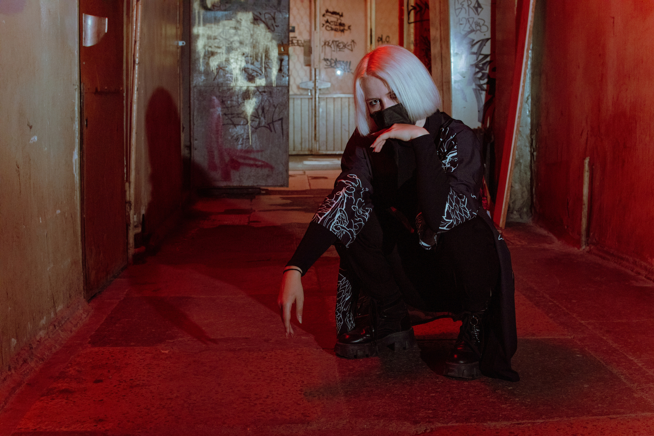 Легкая направленность идеи для фотосессии пошла из Tokyo Revengers. Фотограф в Ростове-на-Дону Игорь Апасеев