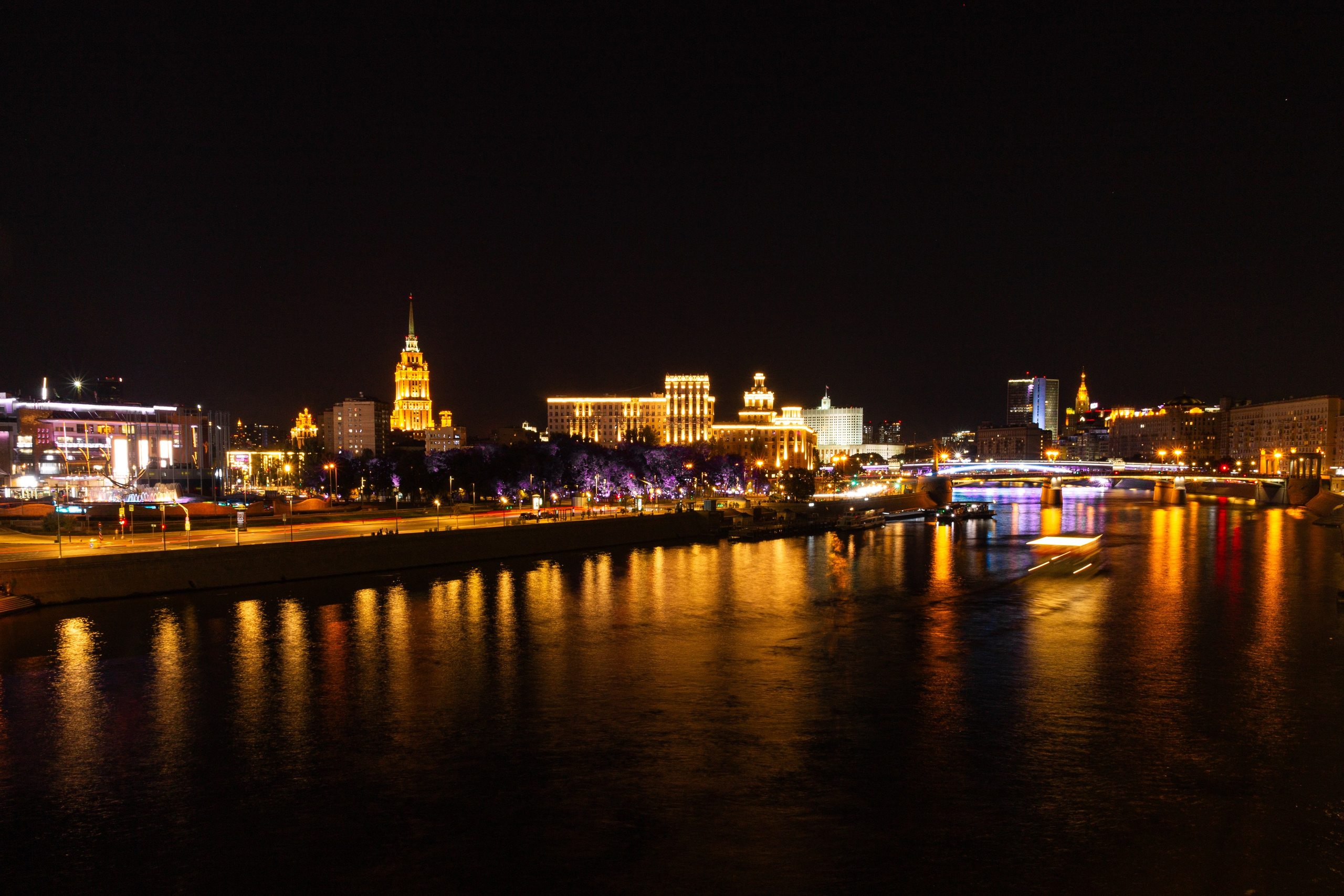 Ночная Москва. Фотограф Дарья Улюсова