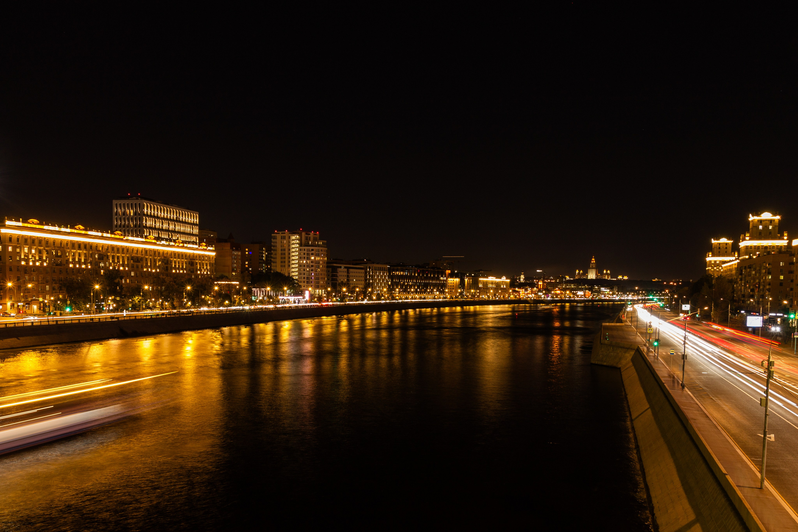 Ночная Москва. Фотограф Дарья Улюсова