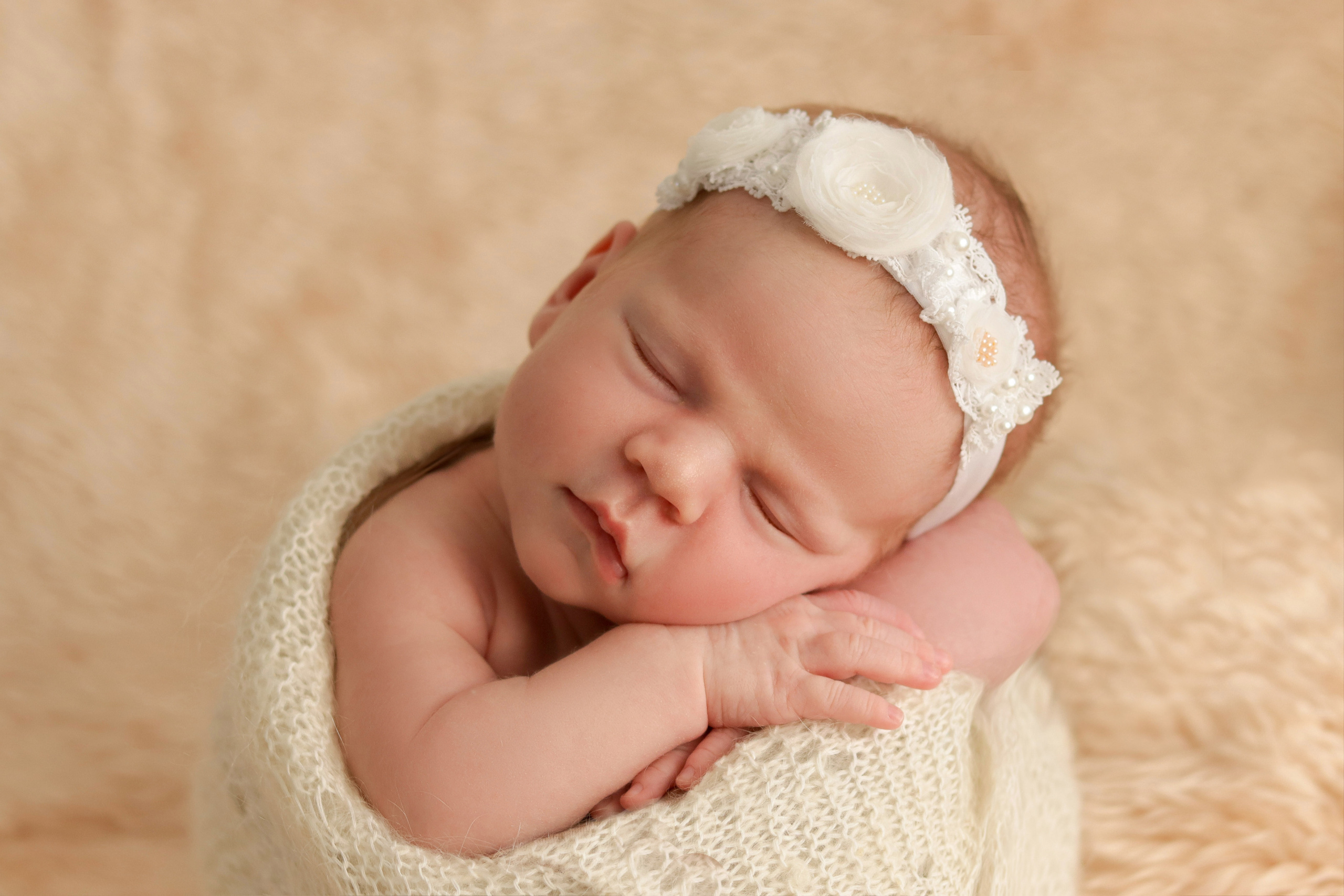 Частотное разложение. Фотограф новорожденных в г. Барнаул Ренпенинг Катерина