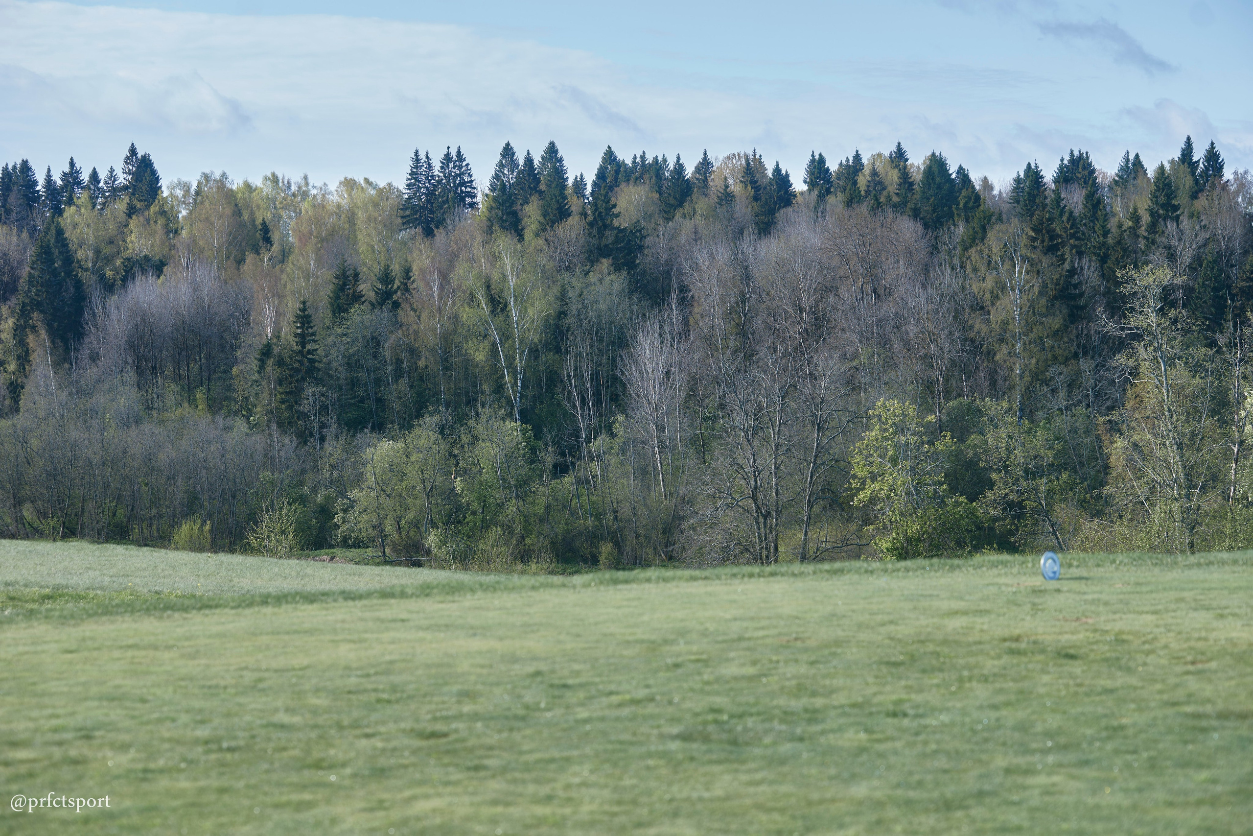 Игра в гольф в Москве для детей. Академия гольфа NSU в Москве. Тренировки по гольфу для детей и взрослых, тренировки для новичков