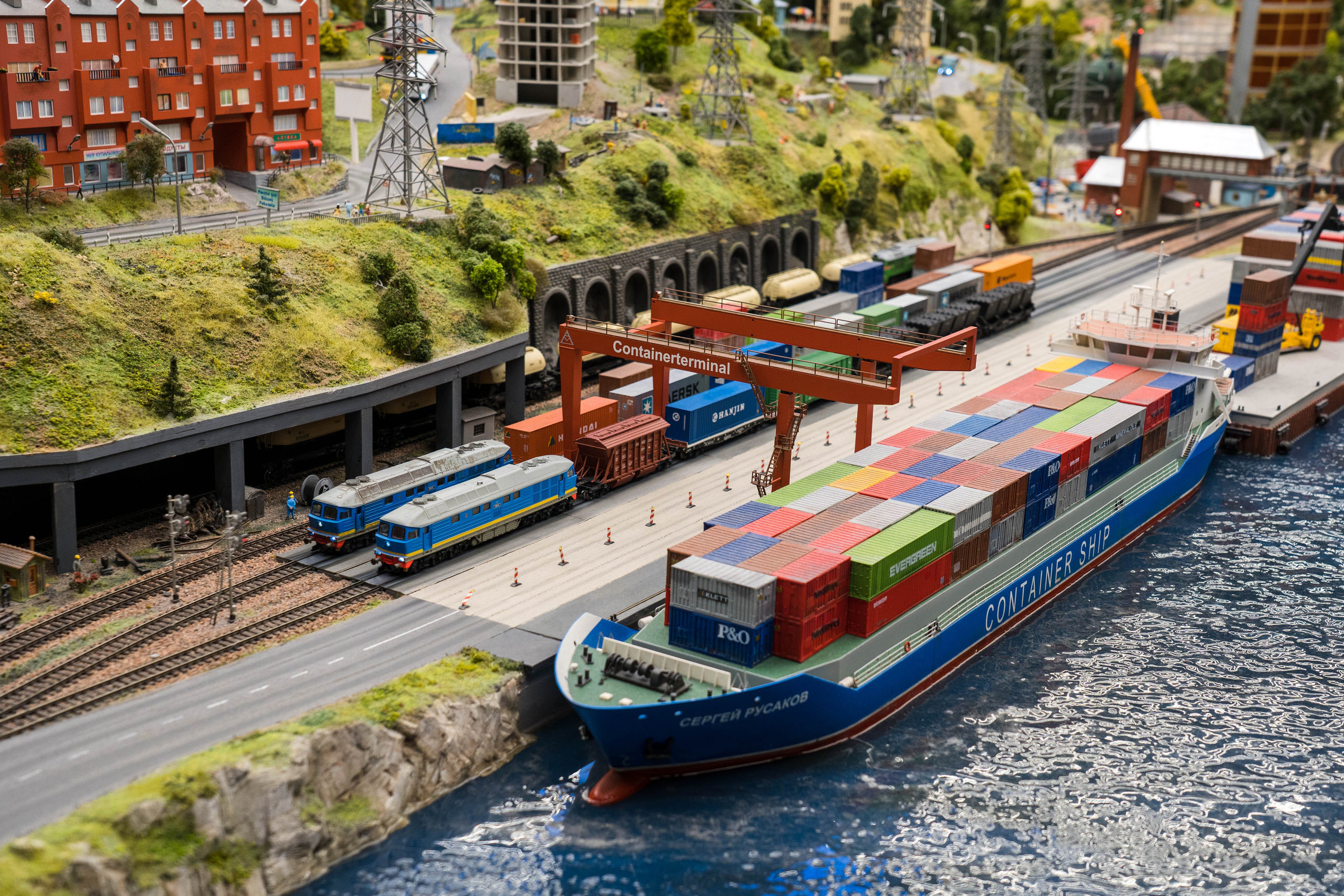 Мини город и его обитатели. Каталожная и промышленная съемка в Москве Александр Плонский