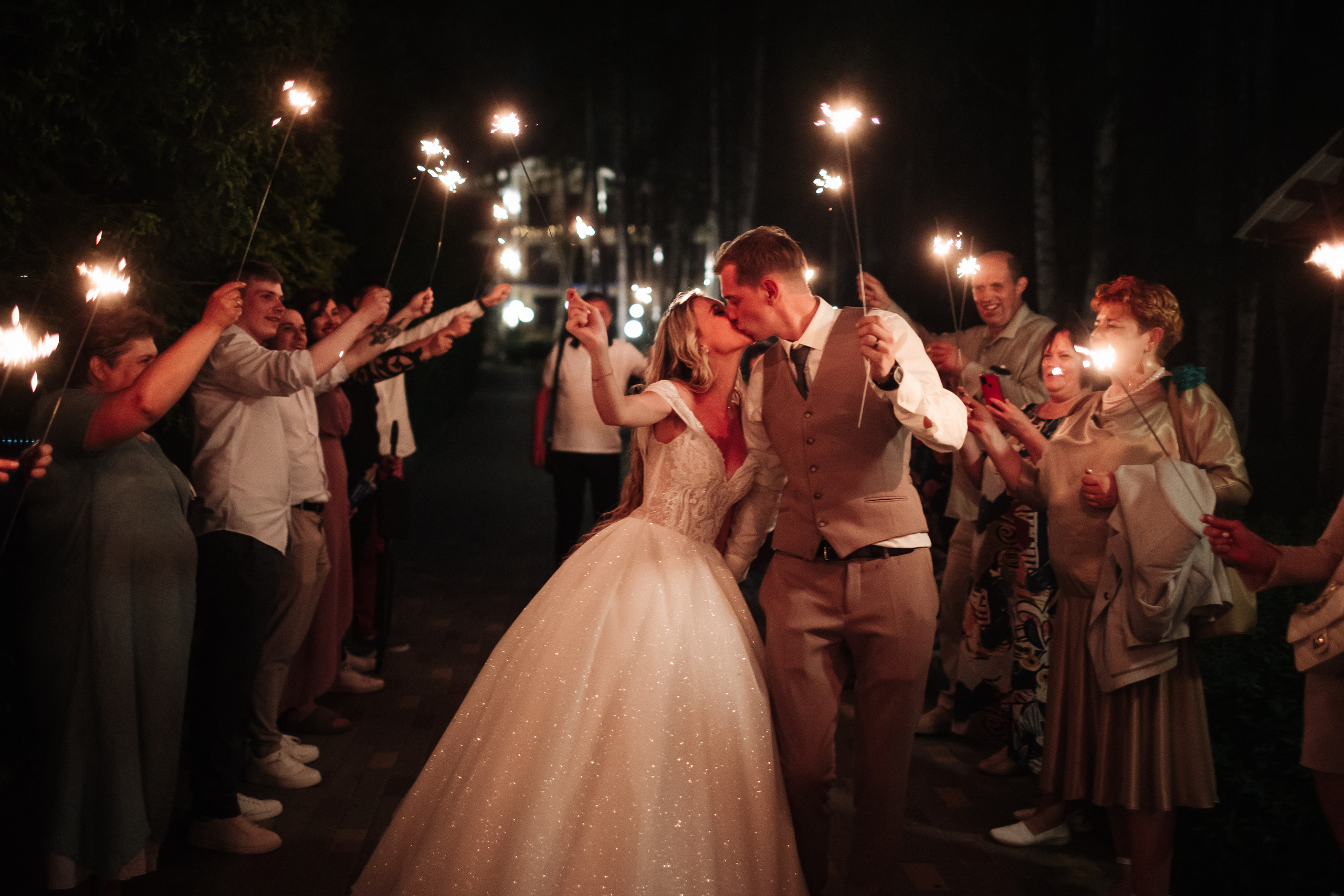 бенгальские огни на свадьбе