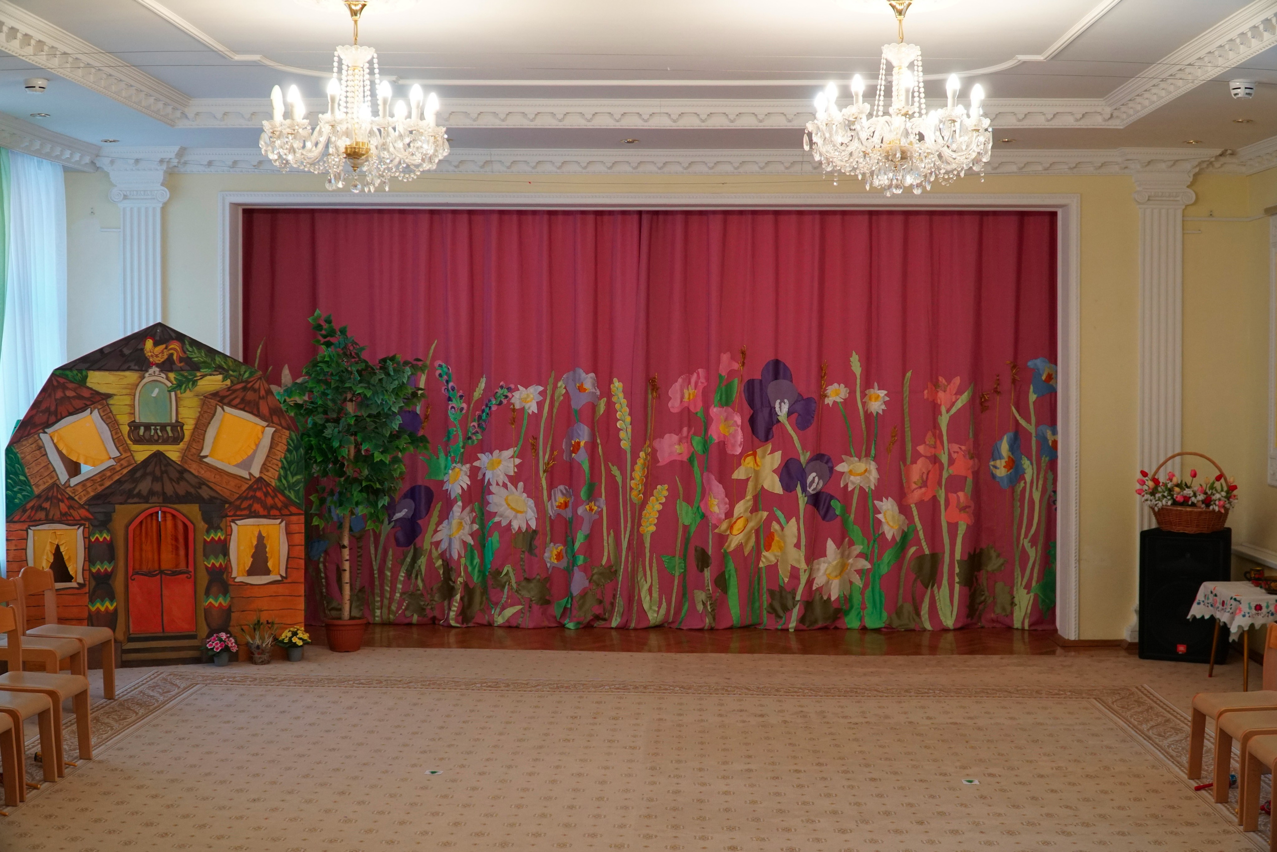 Видеосъёмка выпускной в детском саду, школе, последний звонок. «Студия DRONAVT`s» — видеосъёмка и фотография г. Москва