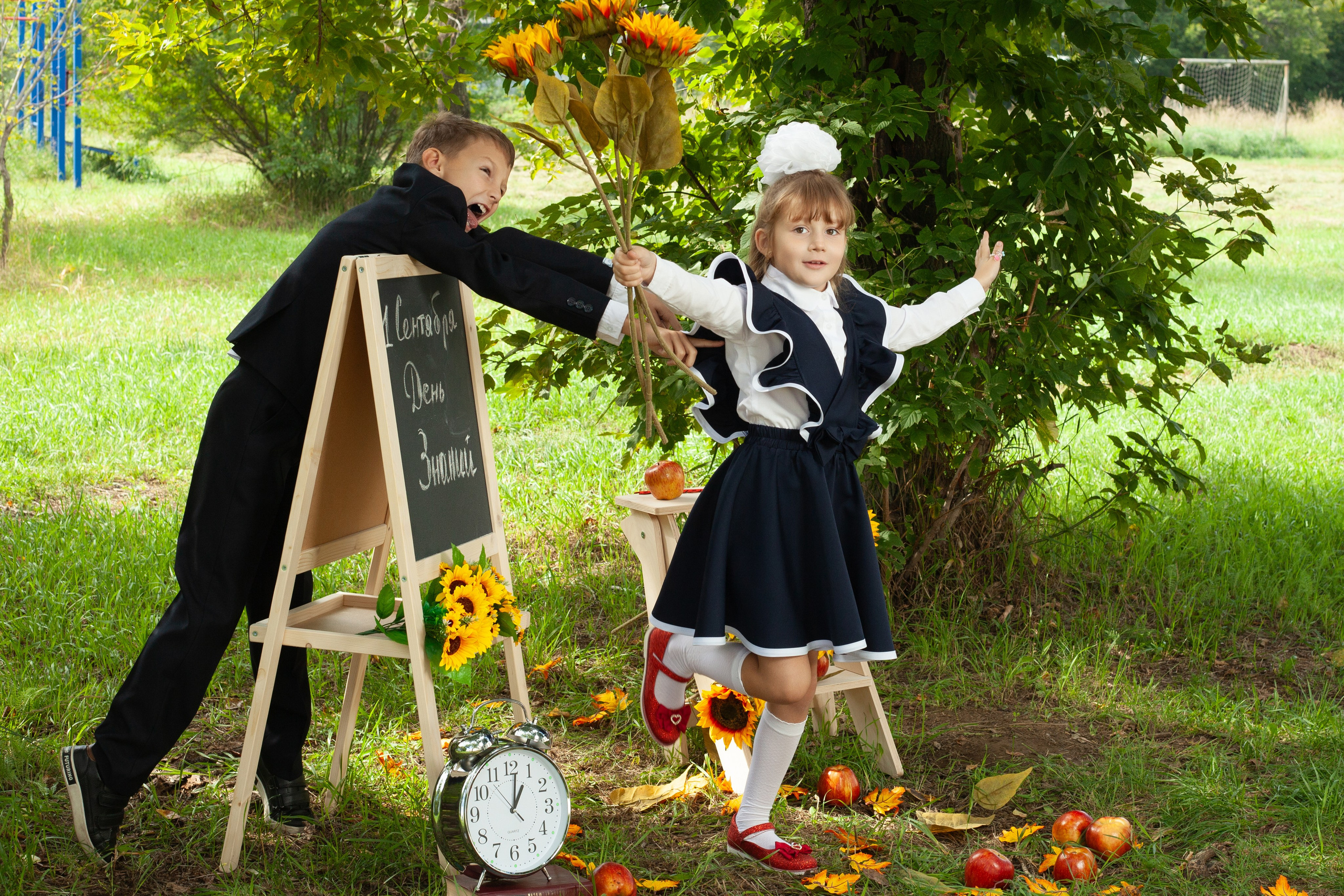 Стоимость/Виды книг. Школьный фотограф Евгения Саховская