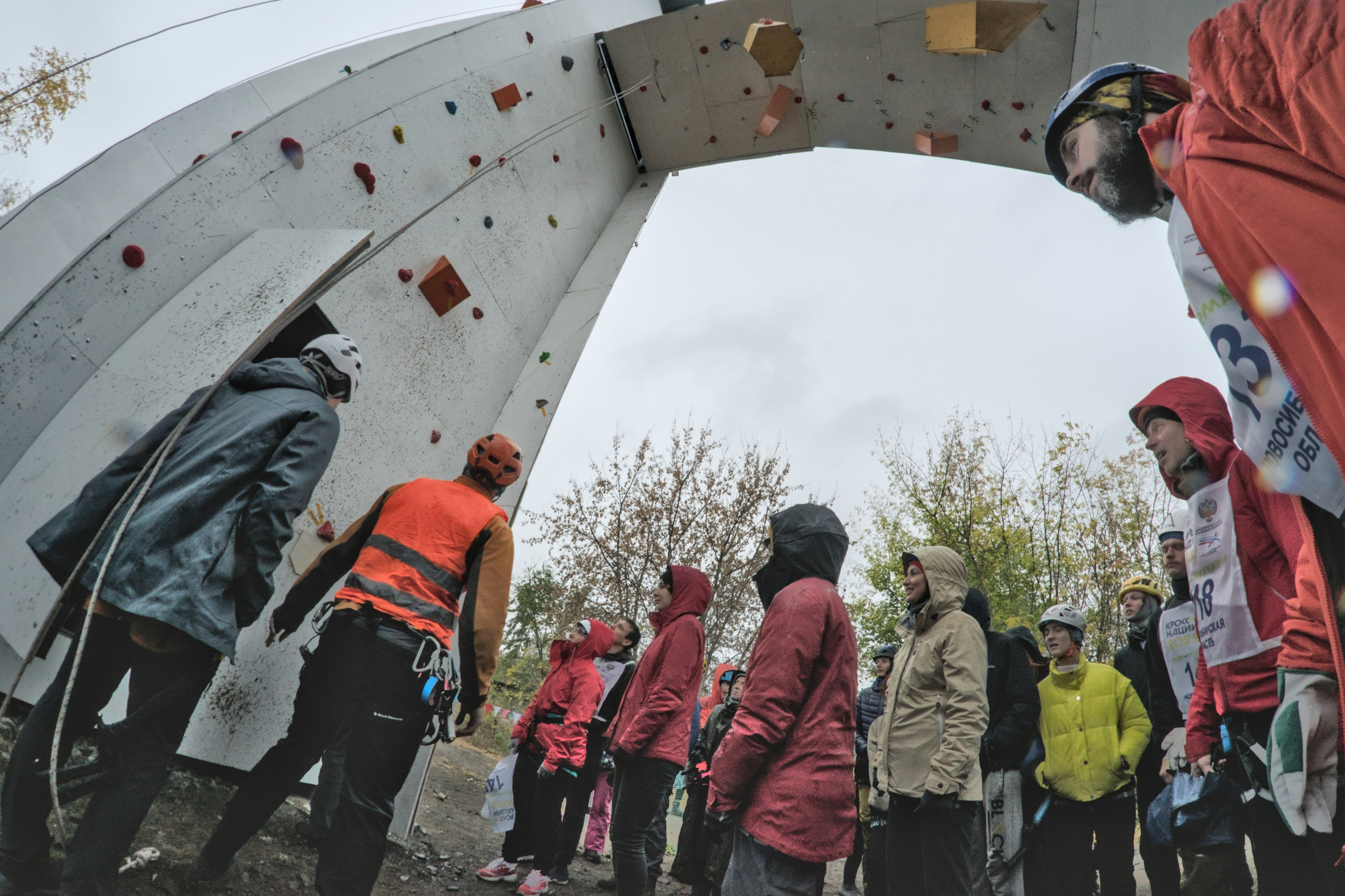 Спортивное ледолазание  альпинизм фото
