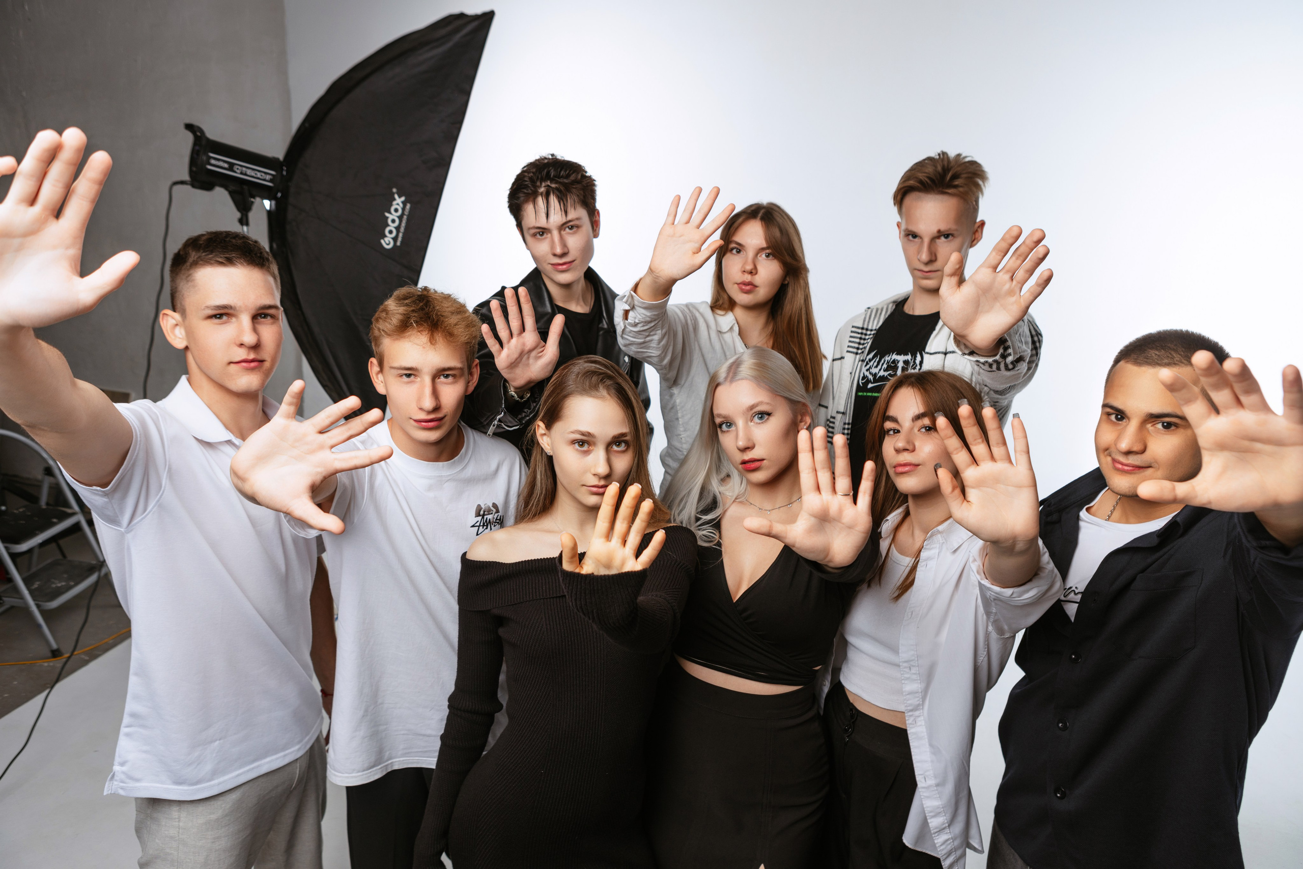 Контакты. Выпускные школьные альбомы Сургут ХМАО