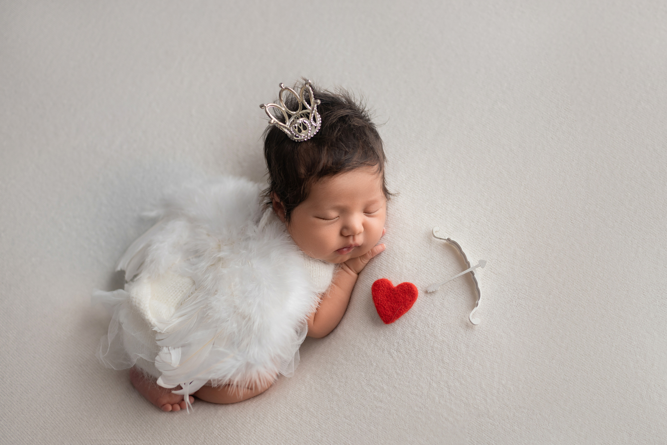 Женский и newborn фотограф Айжан Шарафи в Алматы