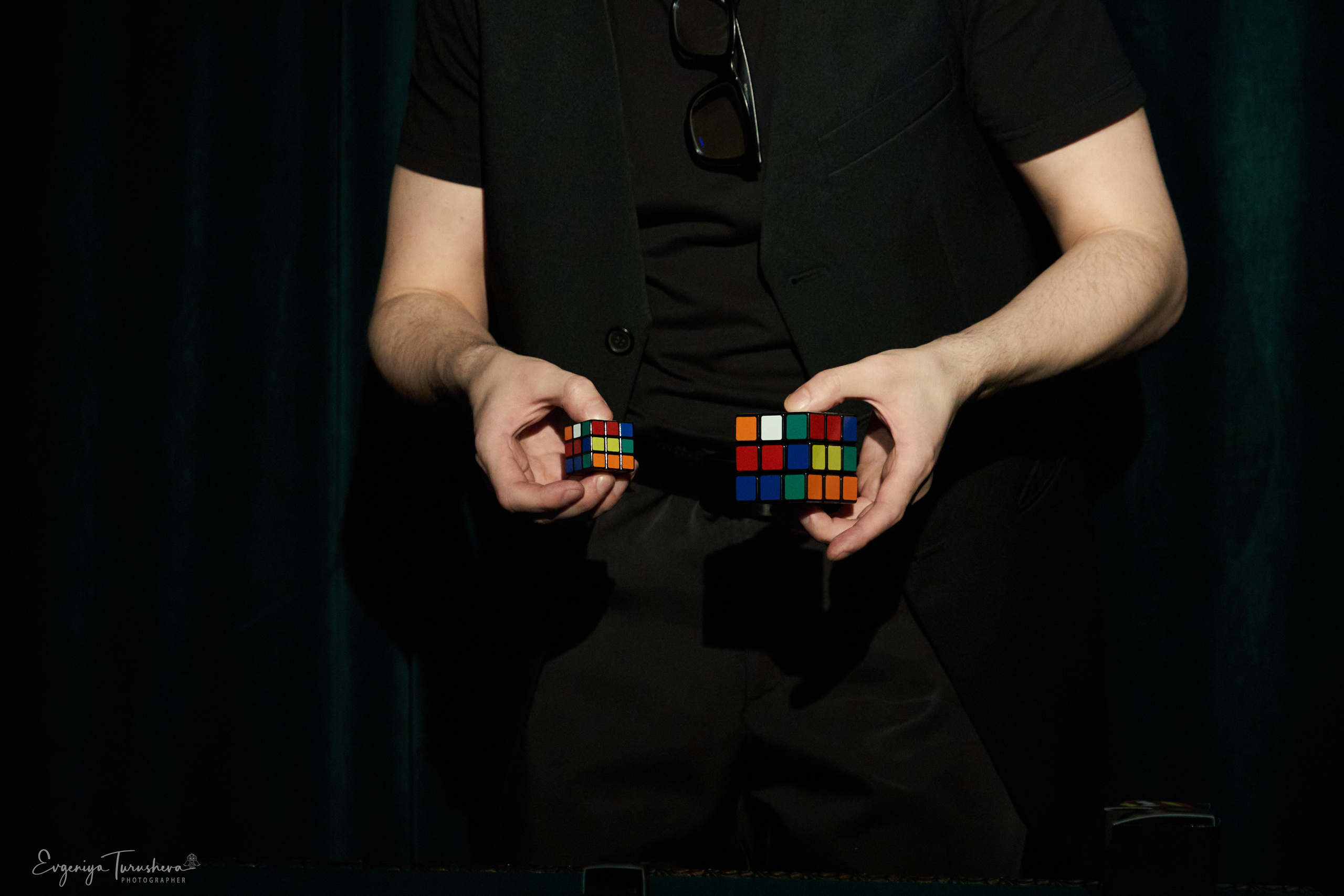 Фокусы с кубиком Рубика. Евгений Карелин