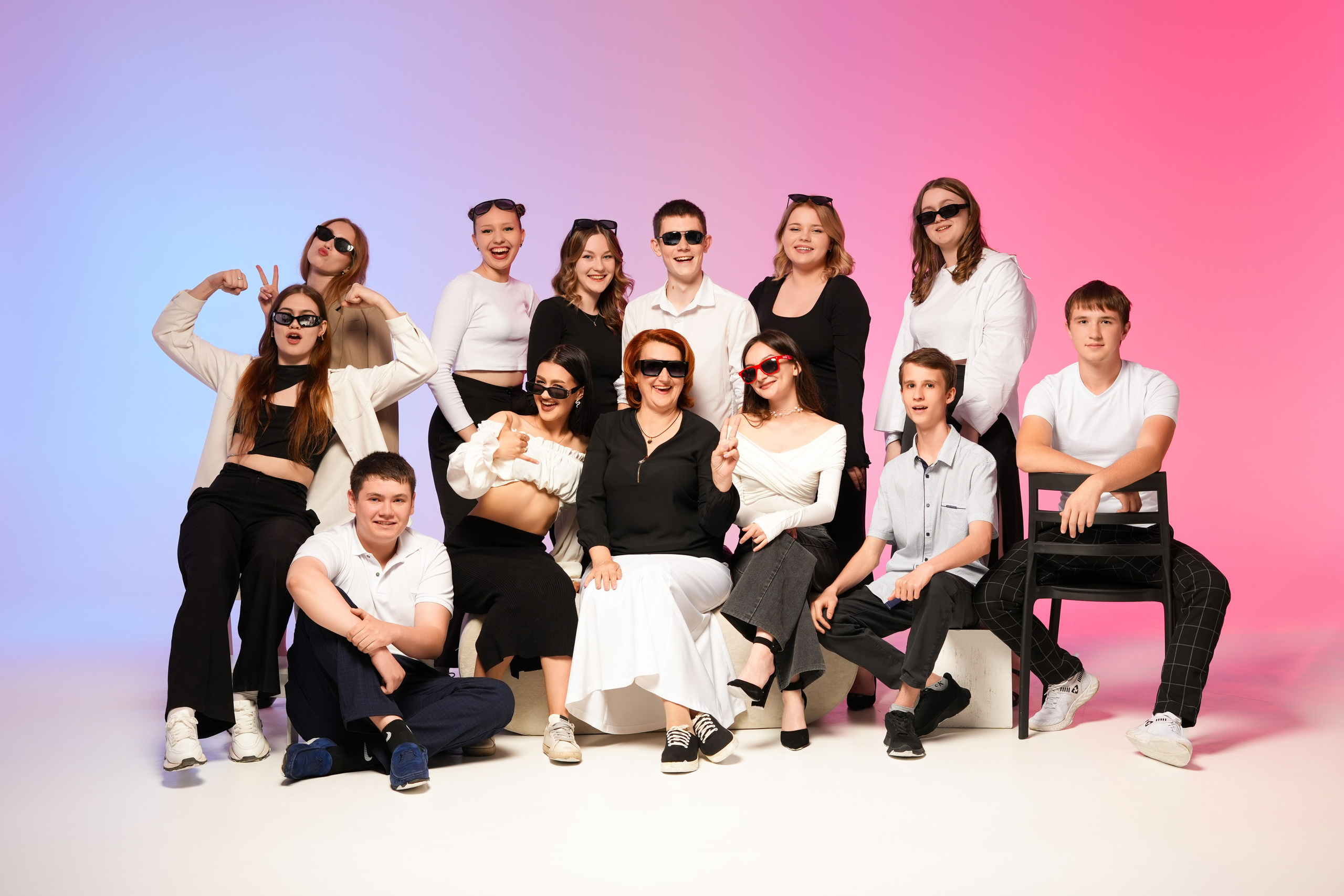 групповое фото для 11 класса в классе