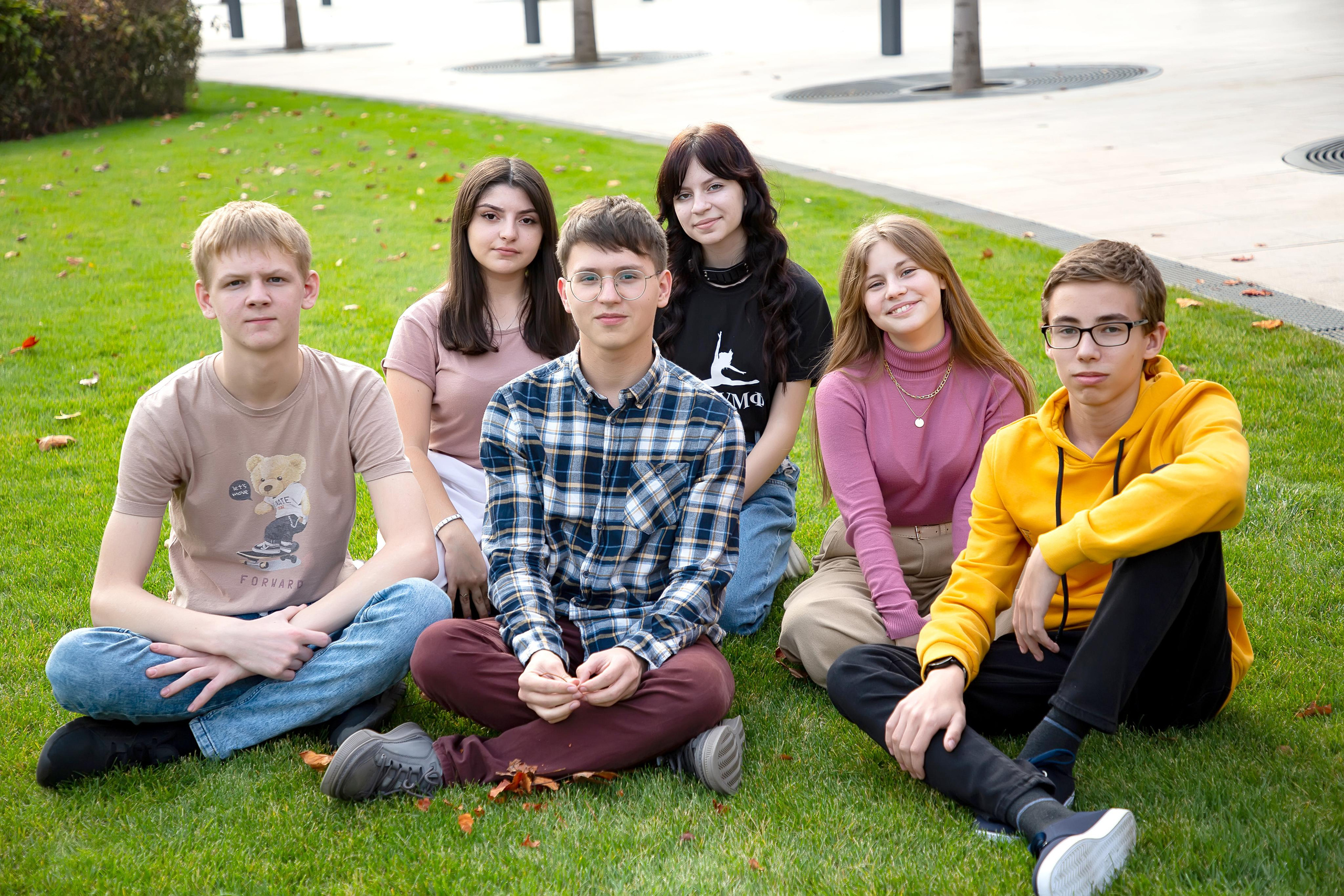 Фотосъемка старших классов в Парке «Краснодар» (Галицкого). Детский школьный и семейный фотограф в Краснодаре