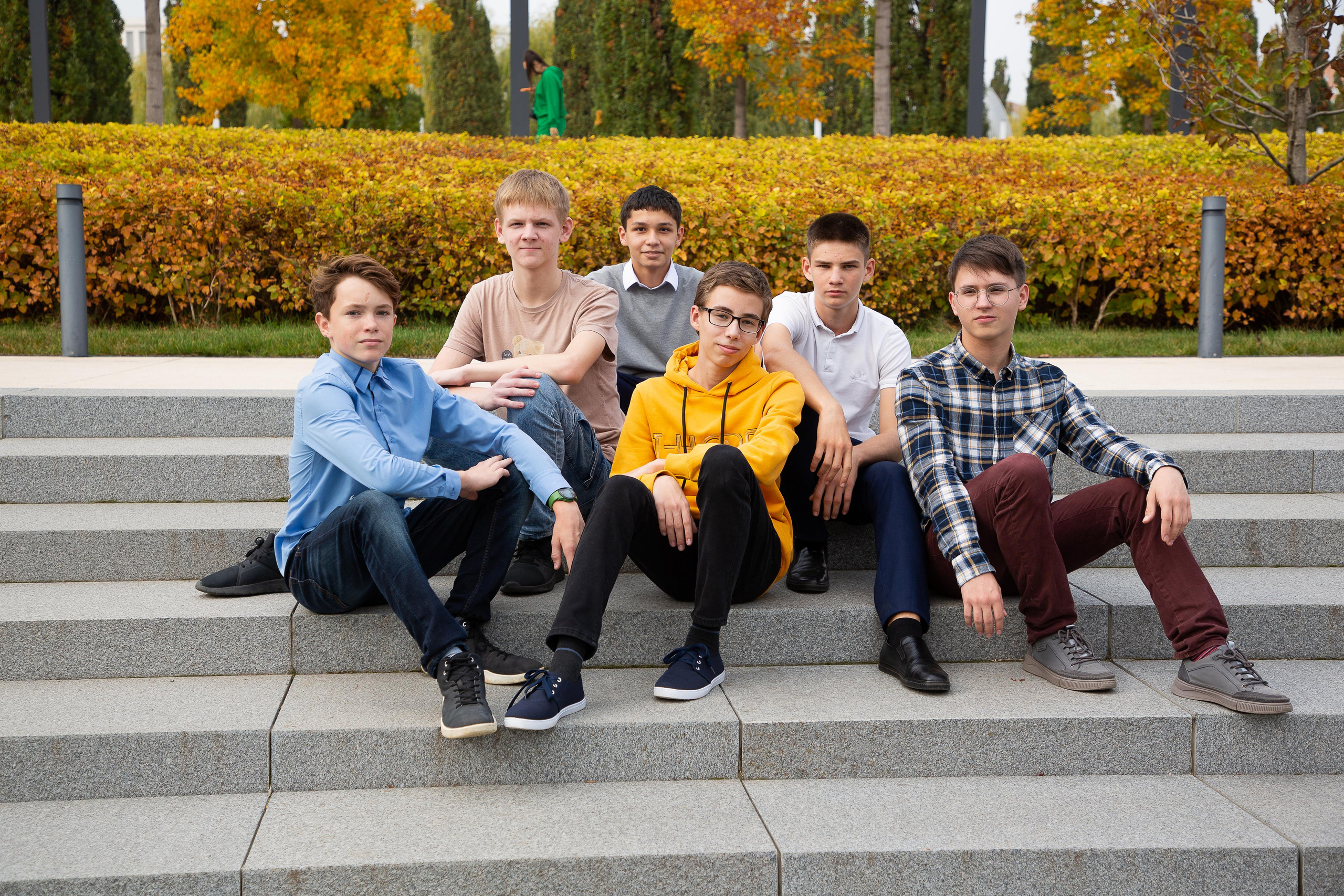 Фотосъемка старших классов в Парке «Краснодар» (Галицкого). Детский школьный и семейный фотограф в Краснодаре