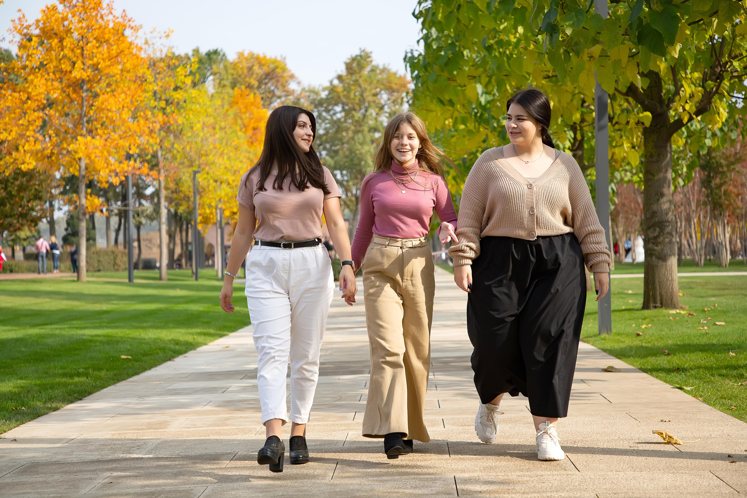 Фотосъемка старших классов в Парке «Краснодар» (Галицкого). Детский школьный и семейный фотограф в Краснодаре
