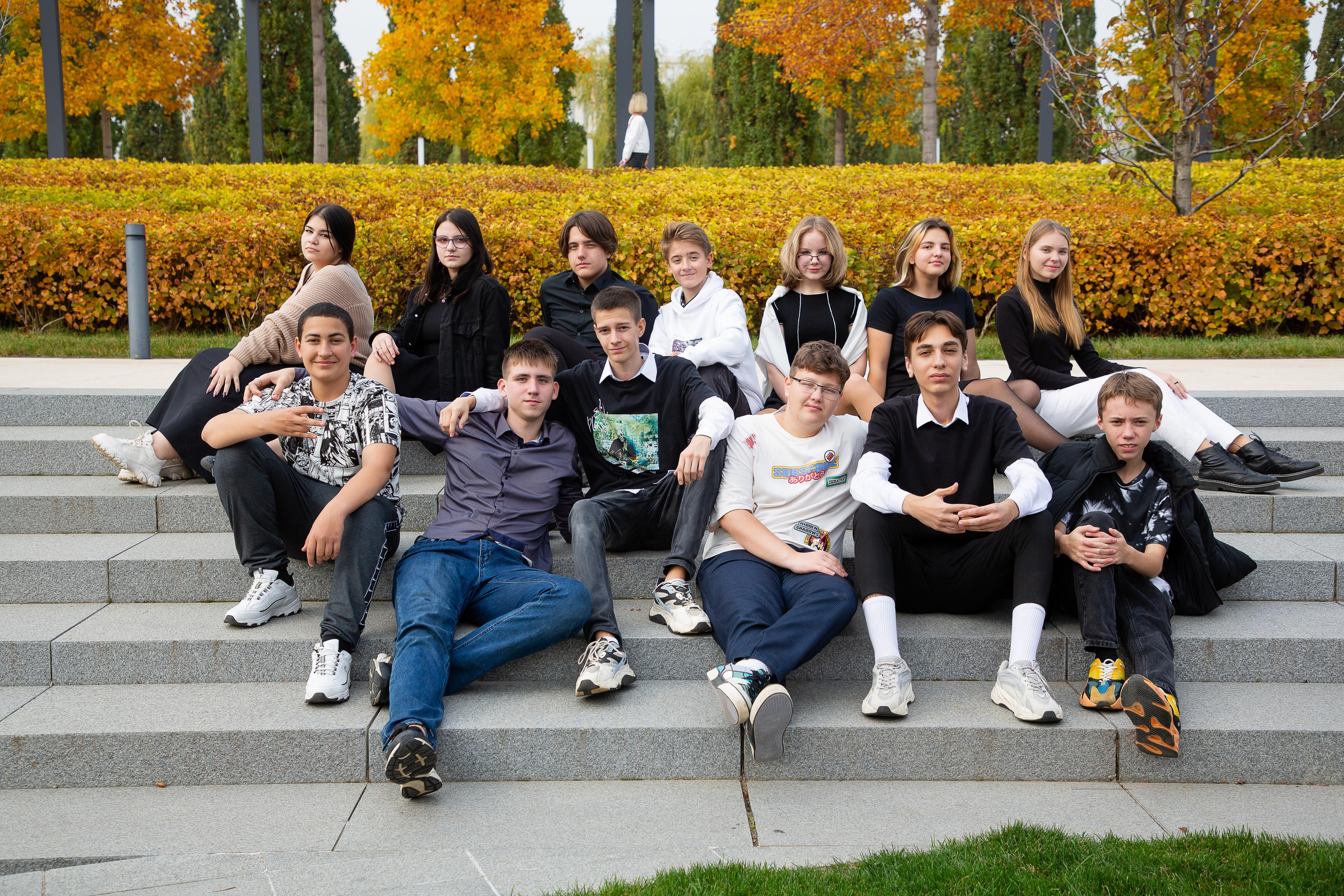 Фотосъемка старших классов в Парке «Краснодар» (Галицкого). Детский школьный и семейный фотограф в Краснодаре