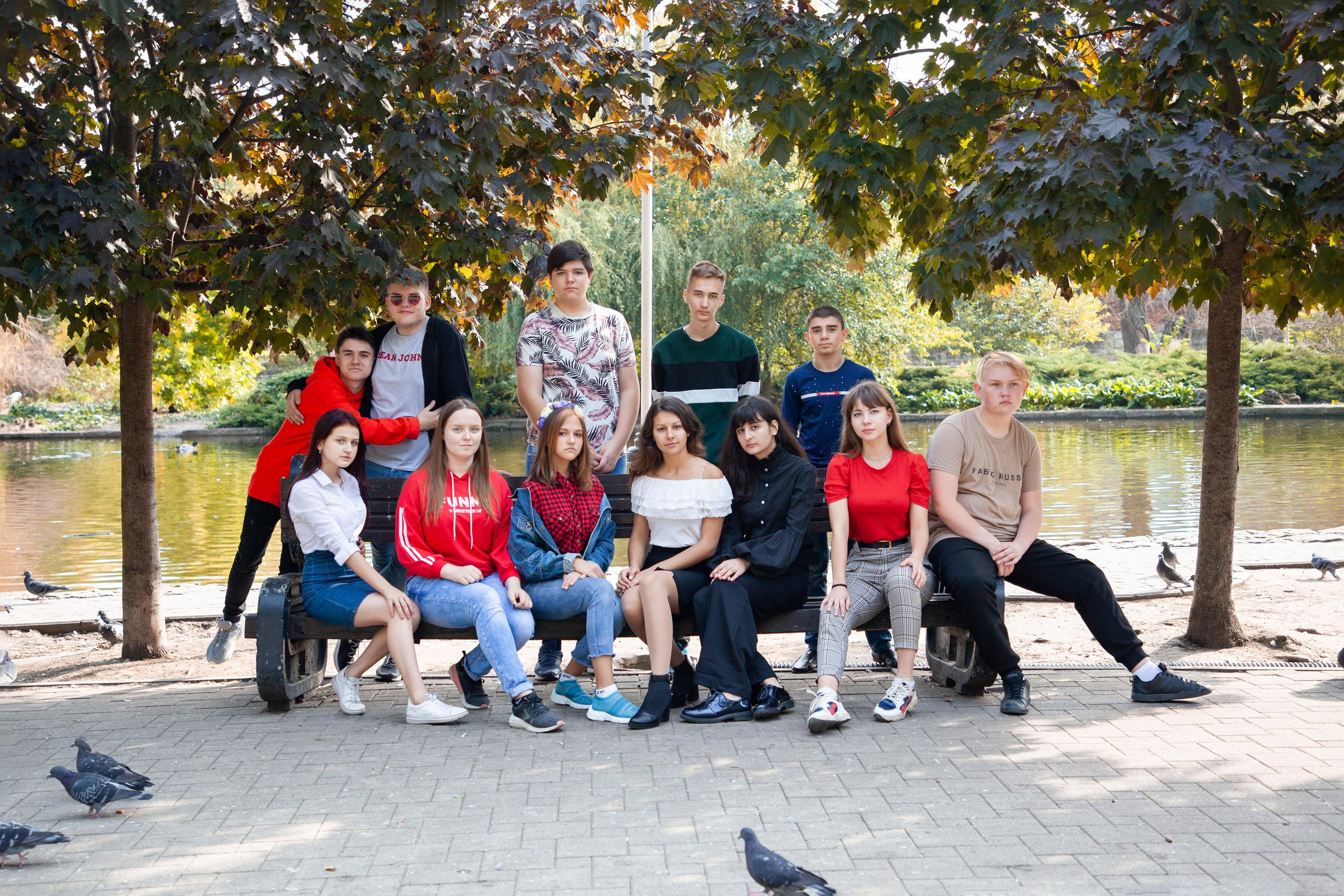 Фотосъемка старших классов в «Городском парке». Детский школьный и семейный фотограф в Краснодаре