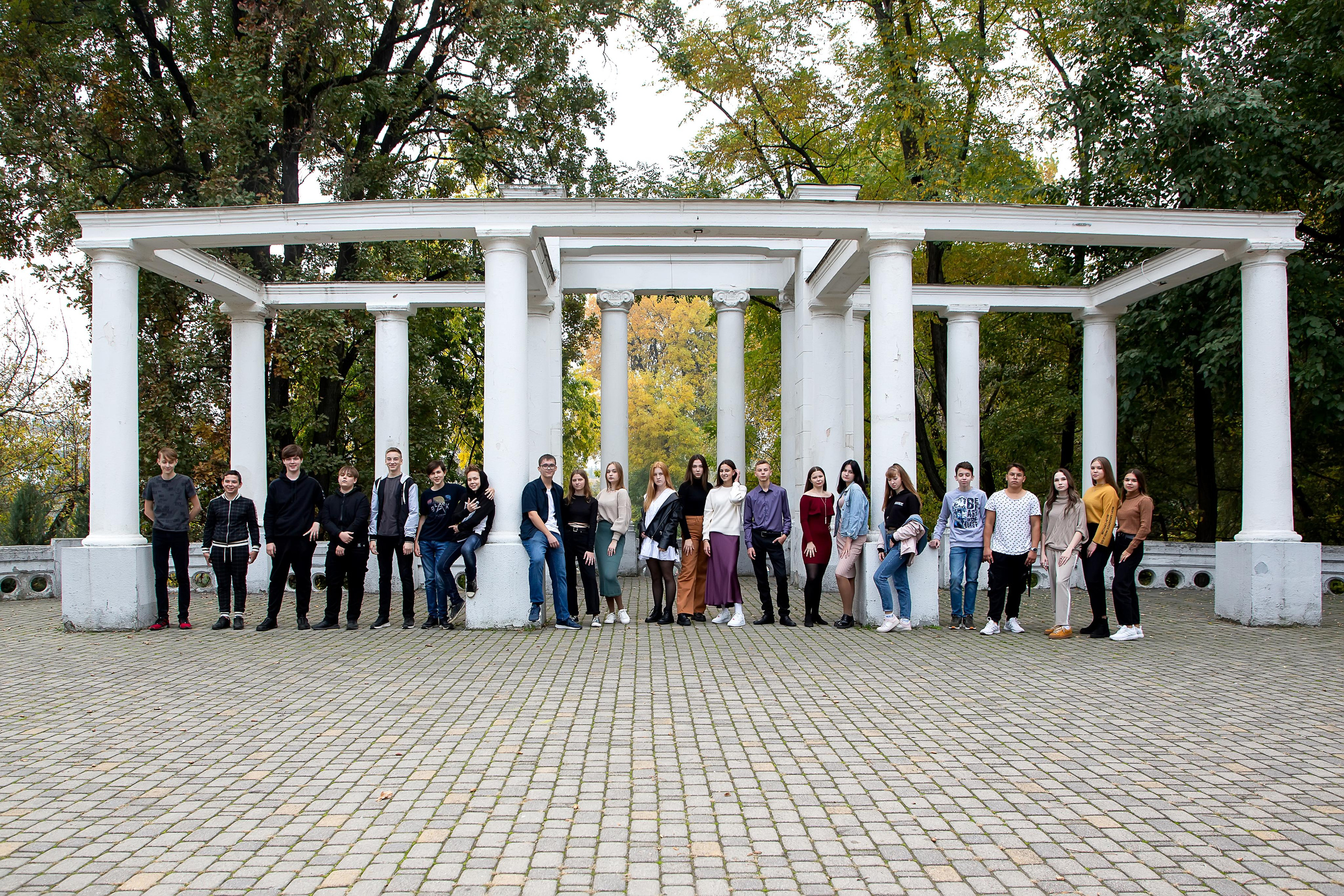 Фотосъемка старших классов в «Городском парке». Детский школьный и семейный фотограф в Краснодаре