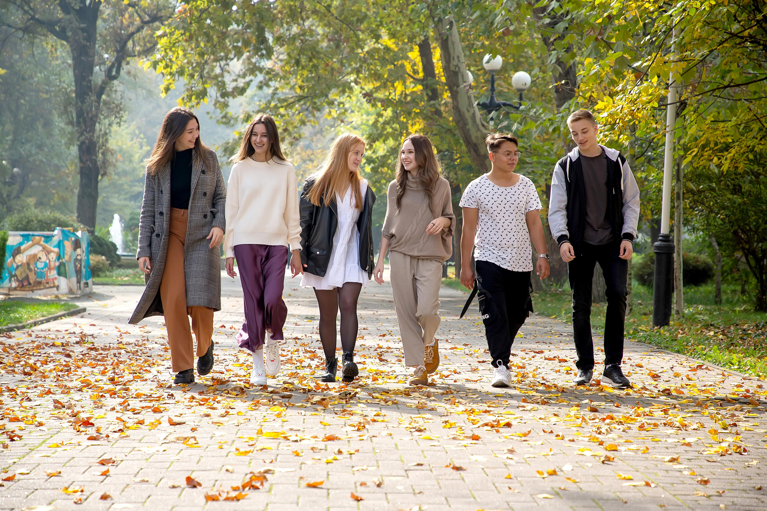 Фотосъемка старших классов в «Городском парке». Детский школьный и семейный фотограф в Краснодаре