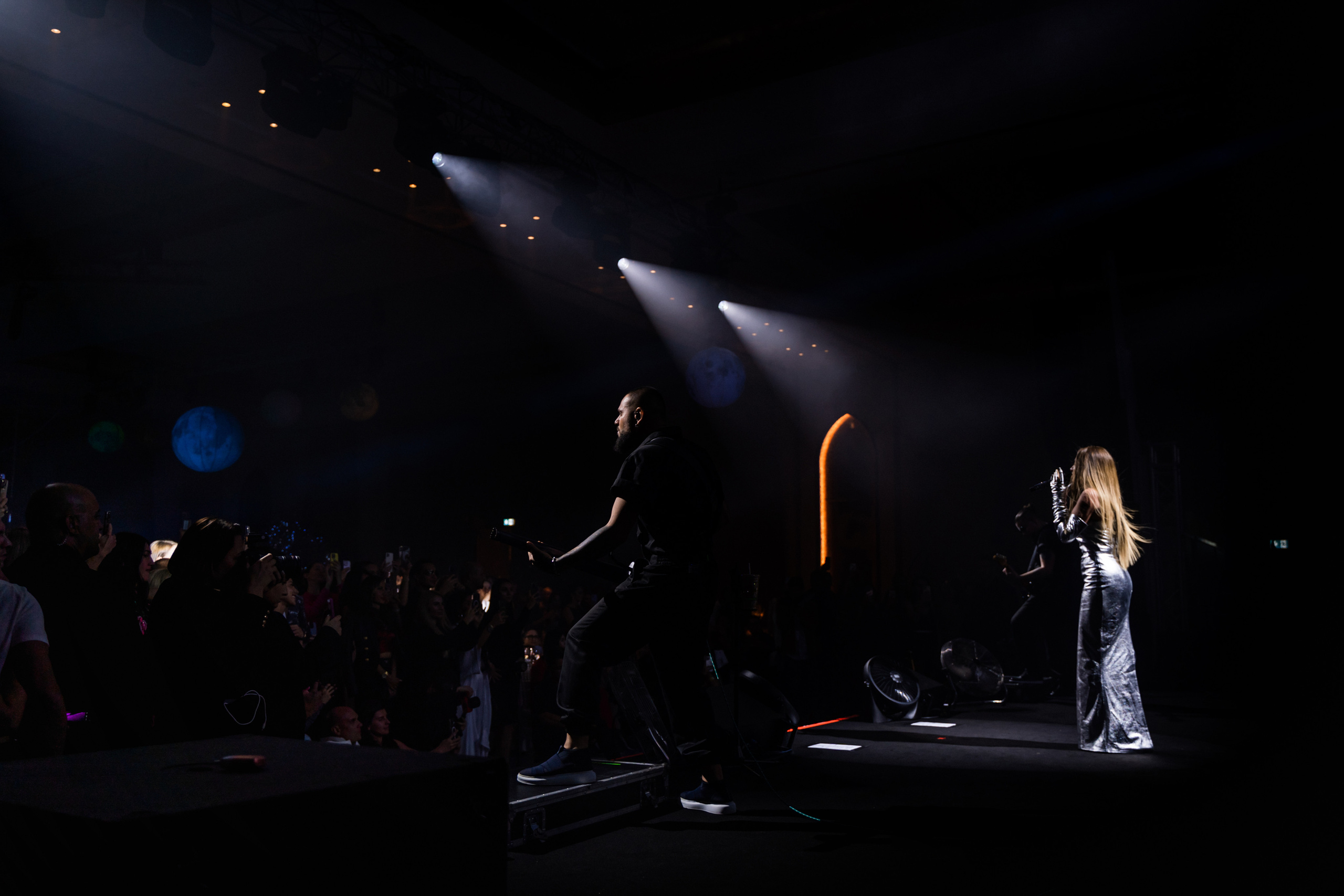 анна асти и jony , концерт в Дубае