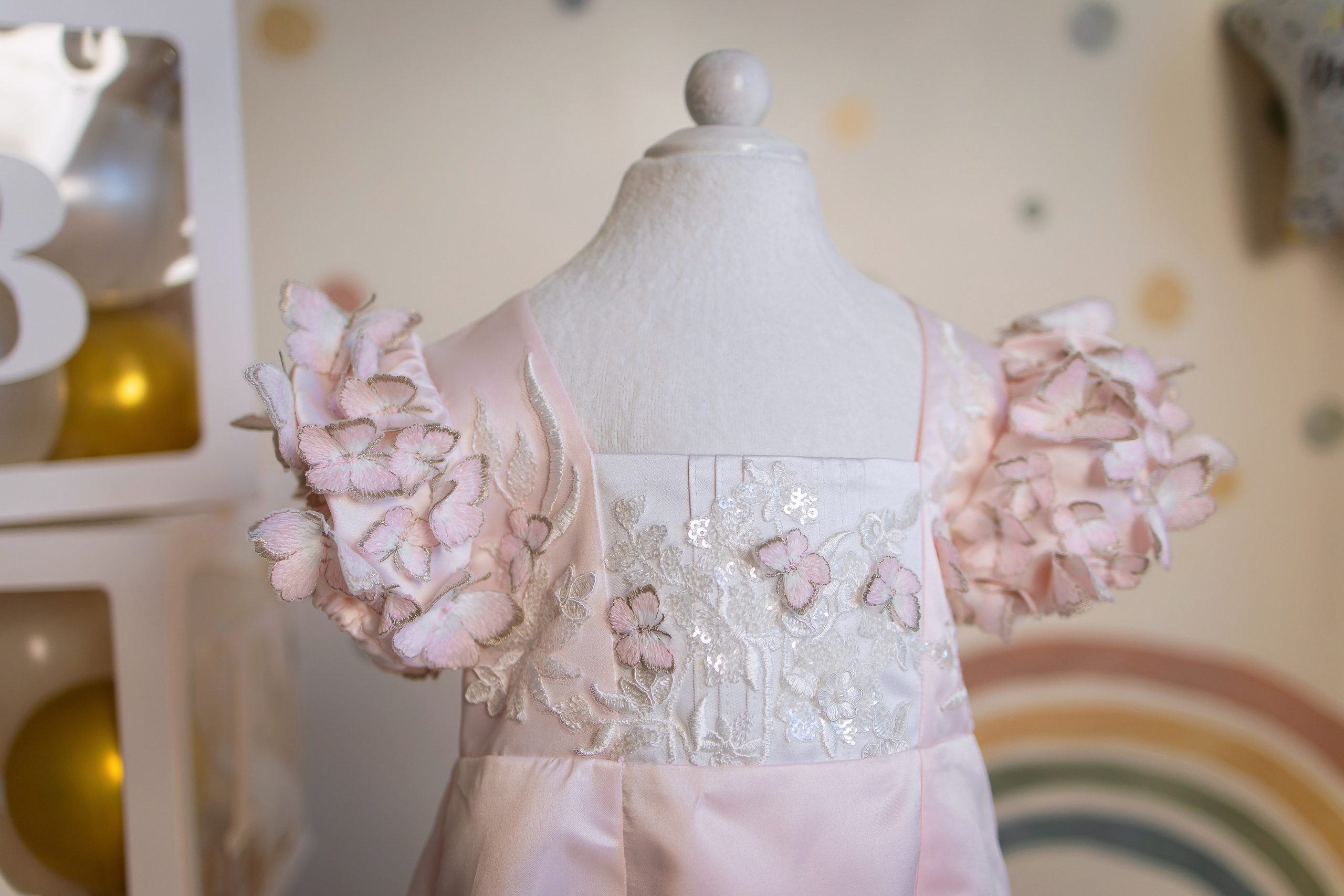 Наряды для детей. Интерьерная фотостудия Background в Омске