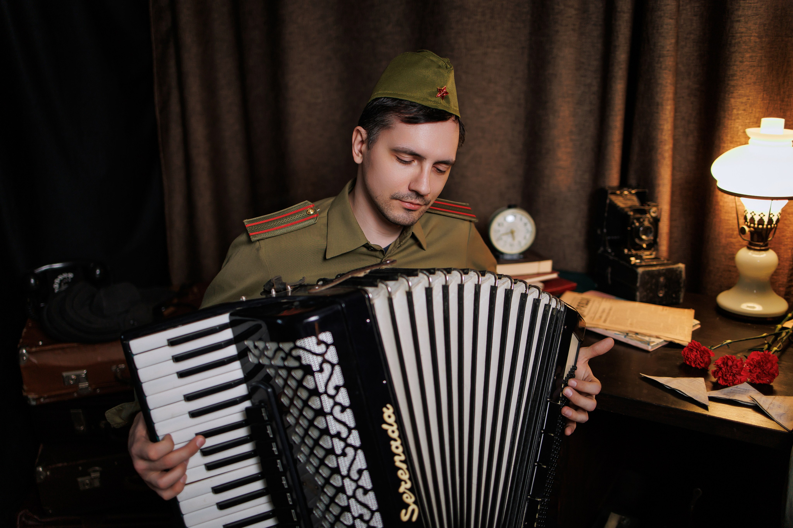 9 мая. Интерьерная фотостудия Background в Омске