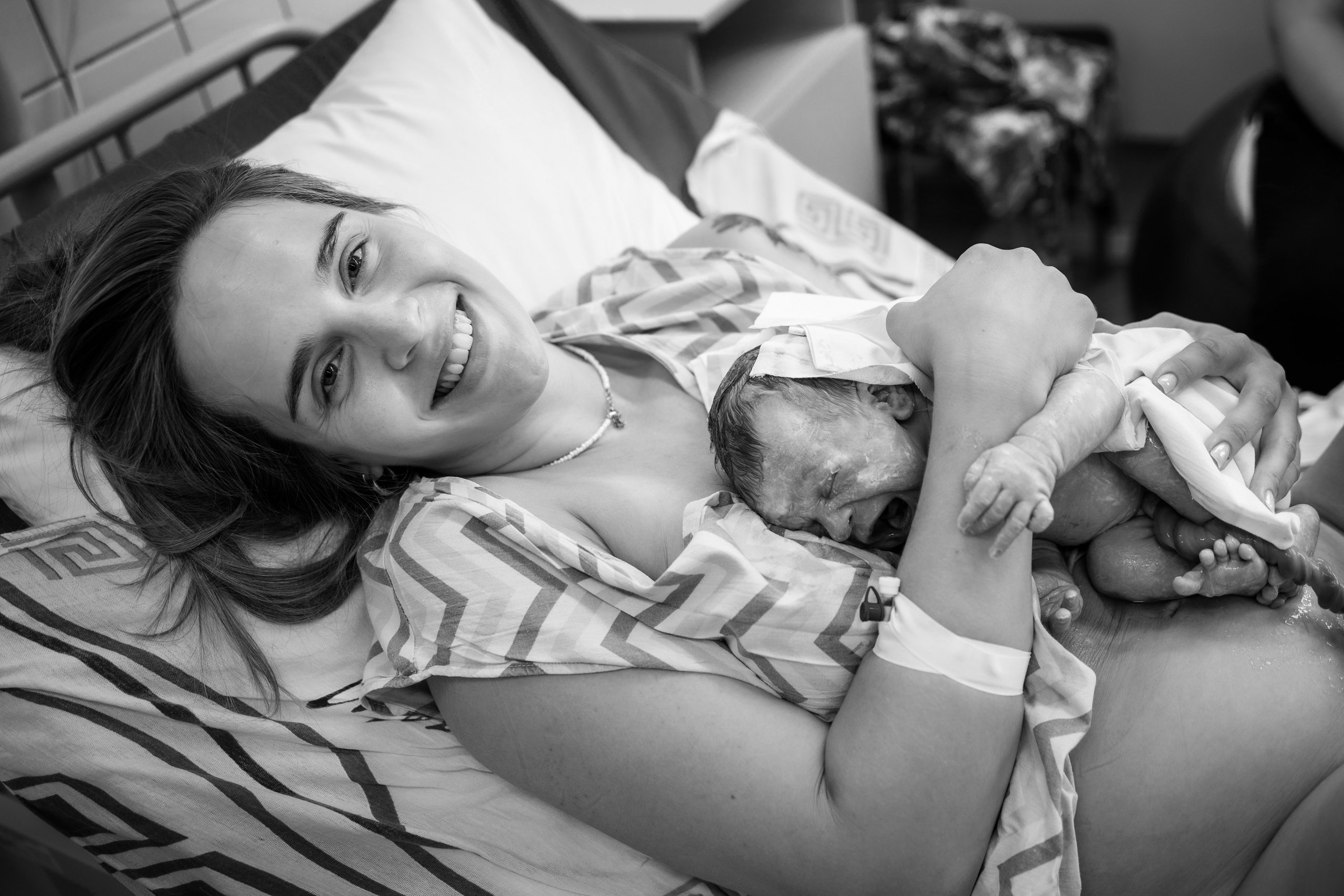 Фотограф на роды и newborn в Новосибирске Надежда Садырина