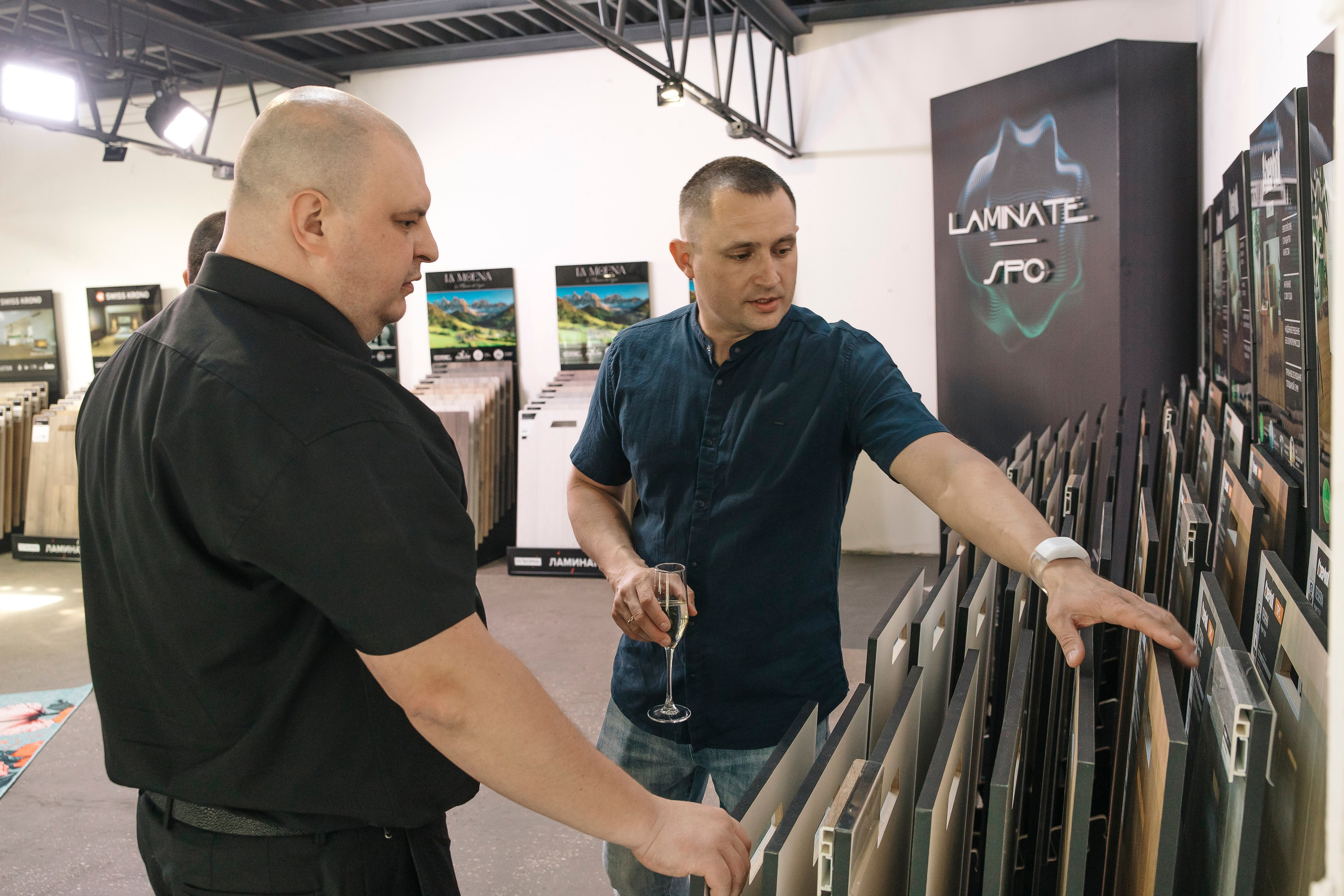 Деловые портреты сотрудников: качественные фото для сайта и презентаций