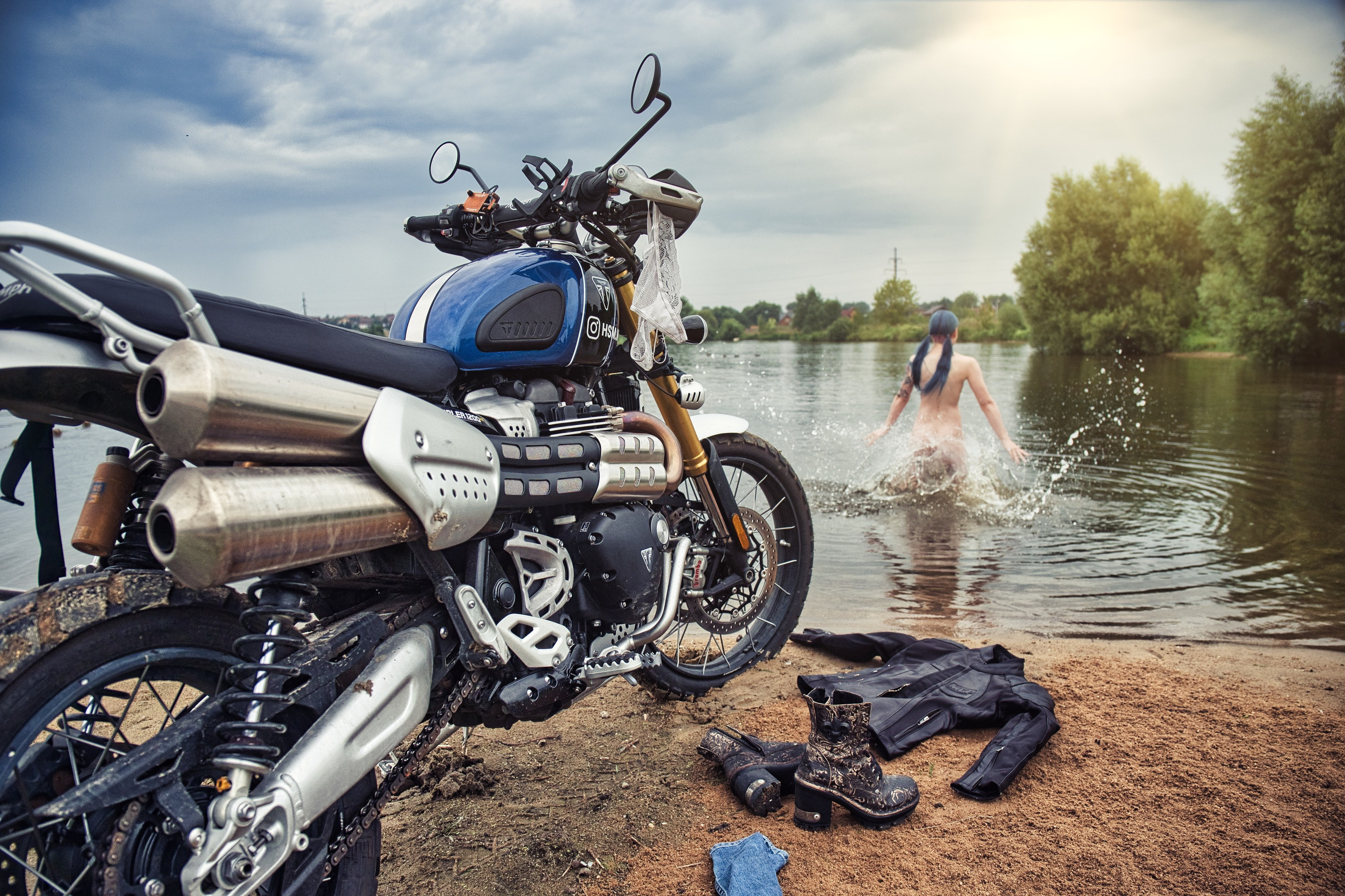 Календари FMHZ. FotoMotoHunterZ — фотографии мотоциклистов на улицах города