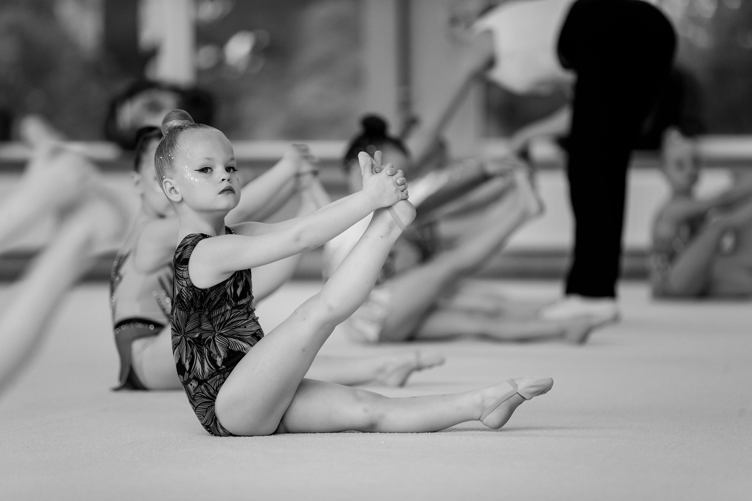 Клубные соревнования среди девочек 1 года обучения. Спортивный фотограф Александр Васильев. RG и AGG