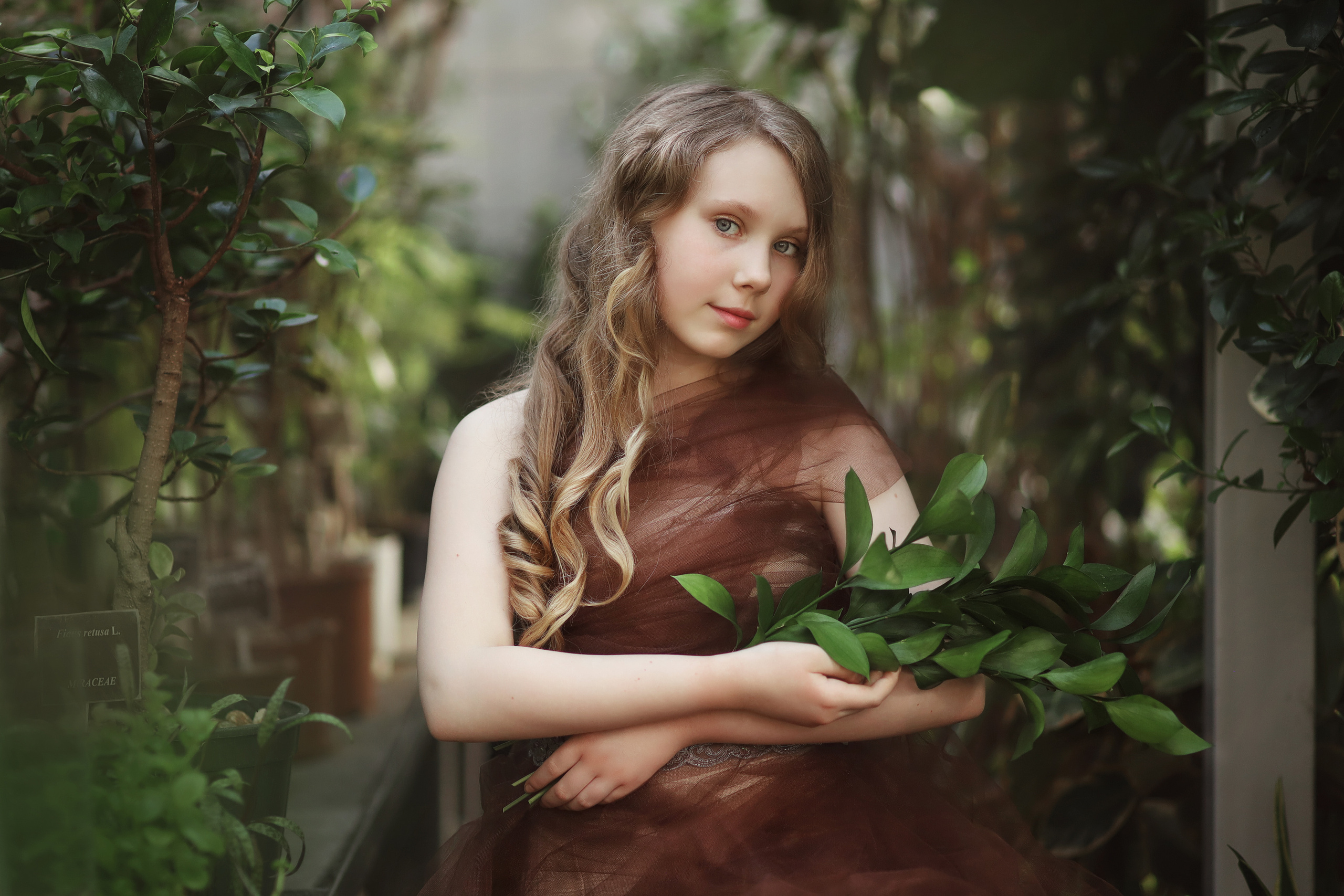 Сказка Волшебная фотография Волшебная фотосессия детская волшебная фотосессия волшебная фотосессия для детей русалочка на ветке у пруда