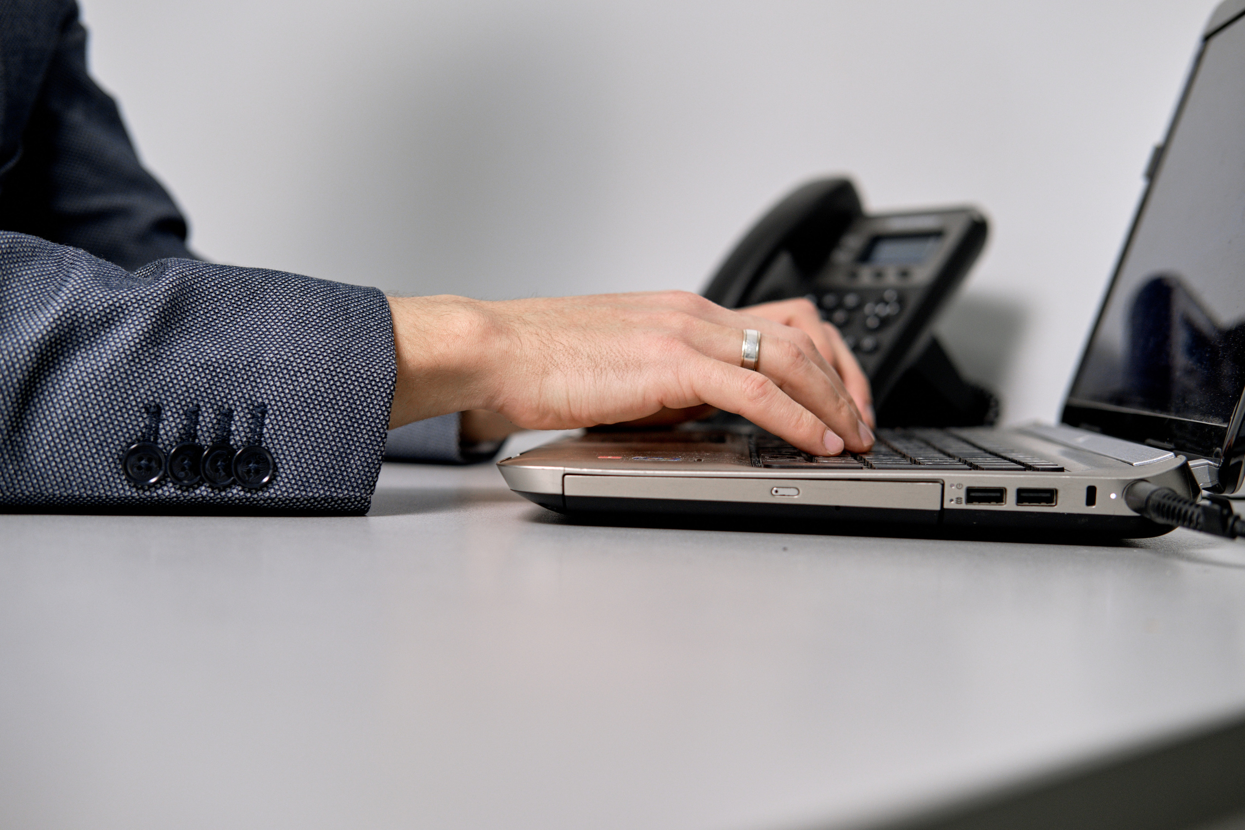 Корпоративная фотография. Артём Кузнецов, фотограф, Новосибирск