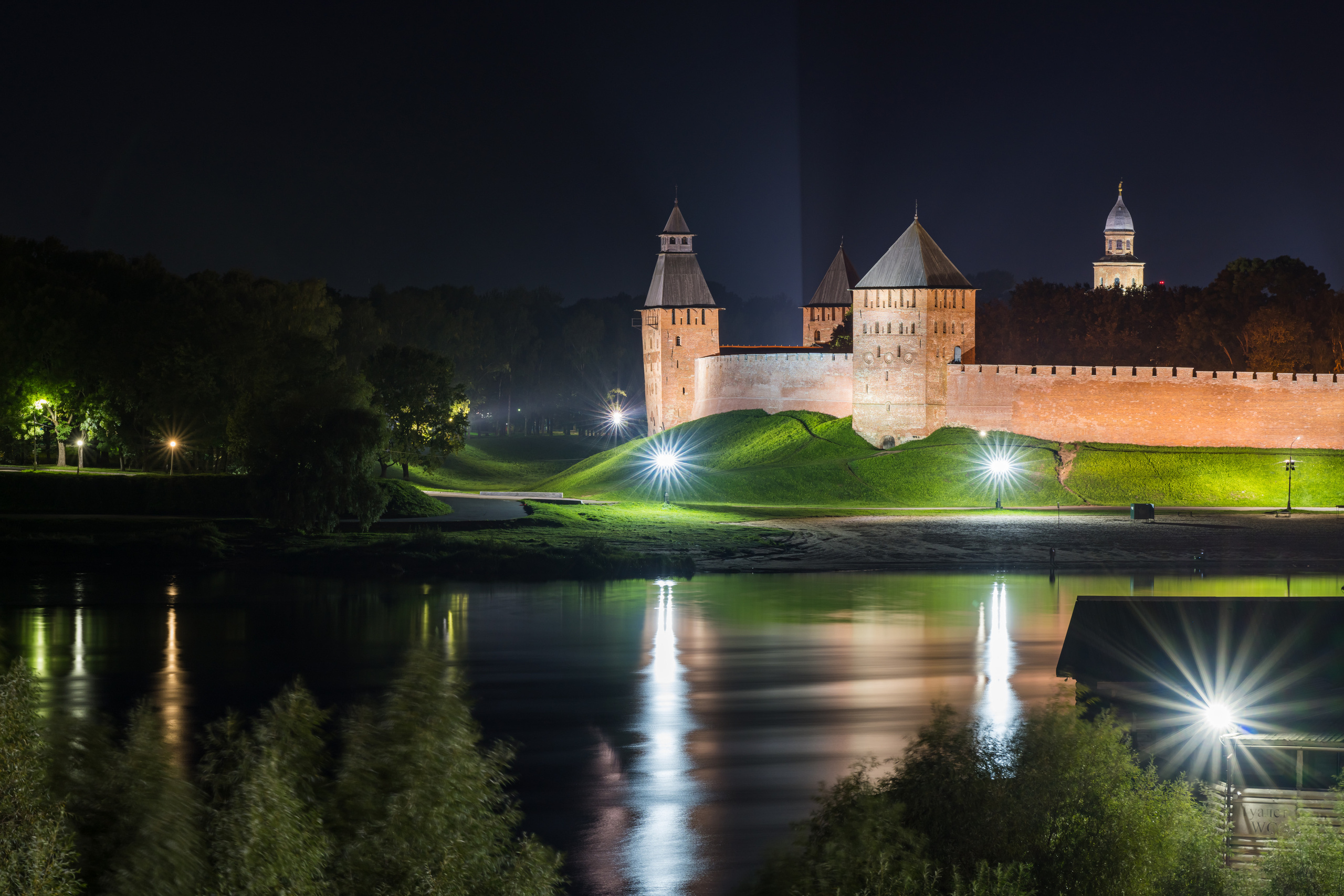 Новгородский Кремль ночью