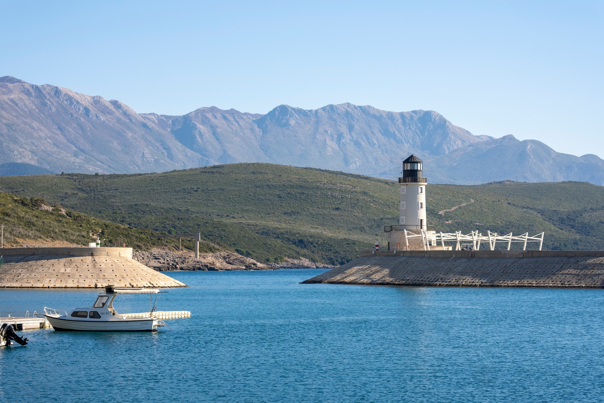 Family and wedding photographer in Montenegro