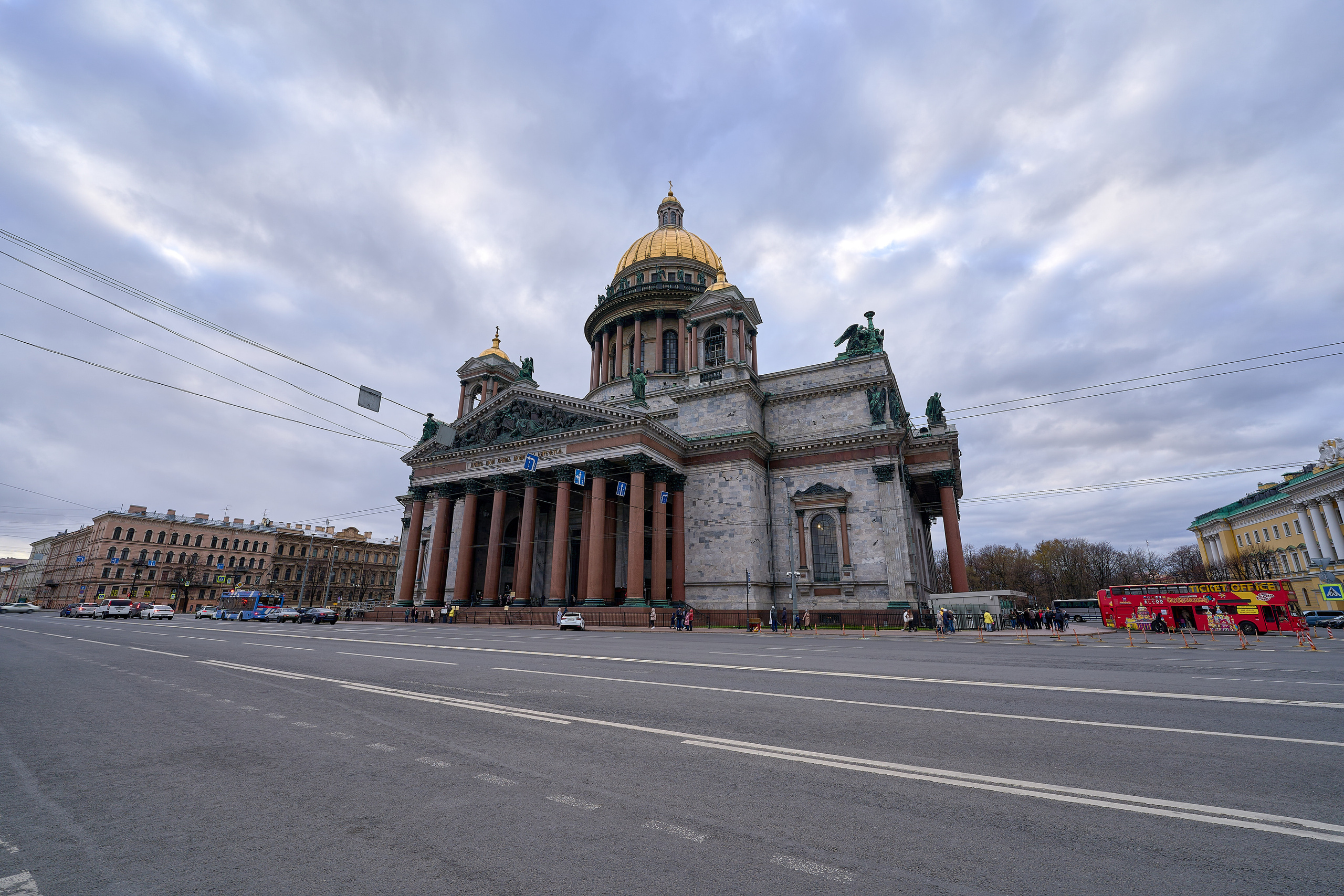 Исакиевский собор в Санкт-Петербурге