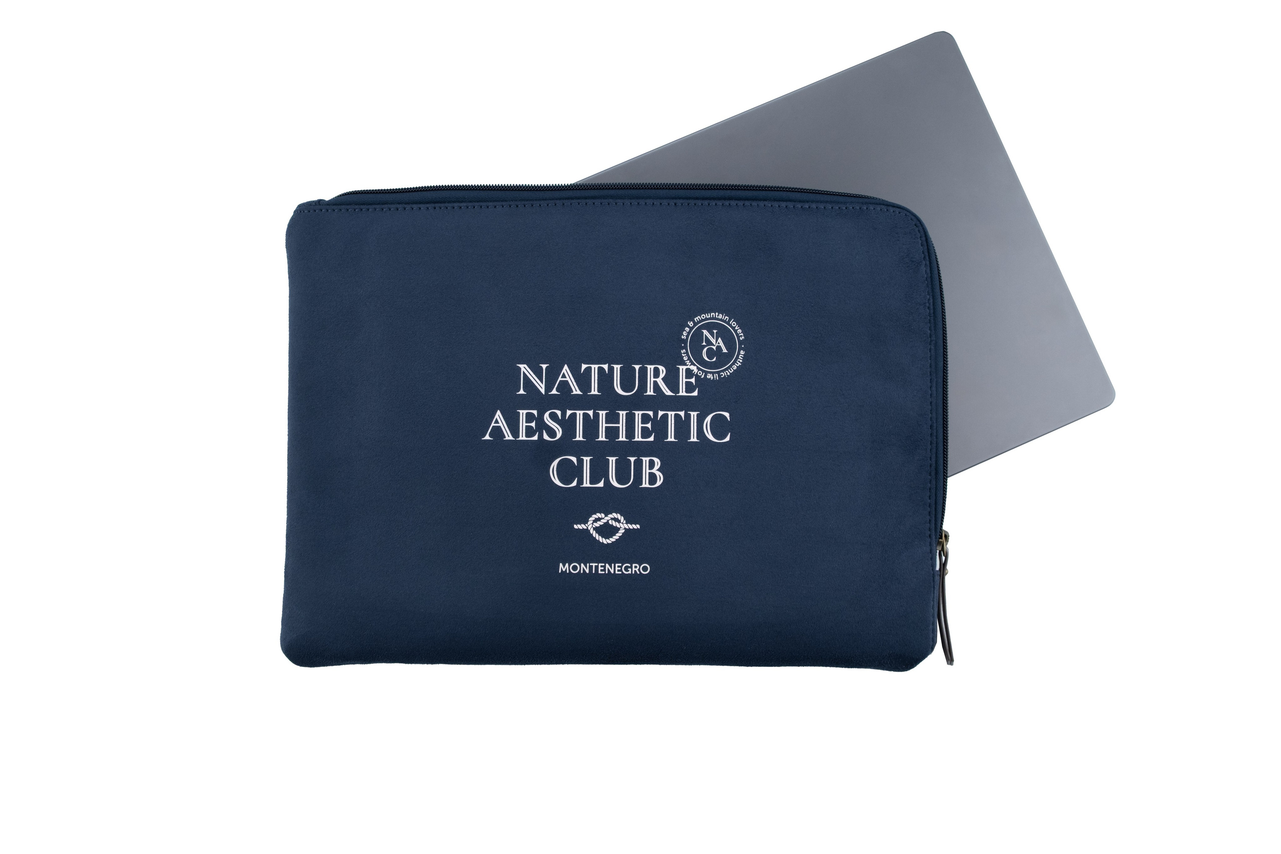 Family and wedding photographer in Montenegro