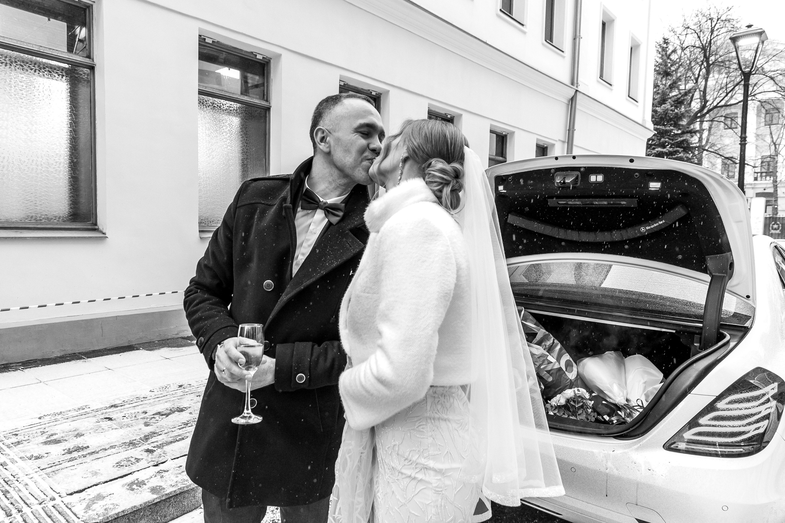 Локации для свадебной фотосессии в дождь. Свадебный фотограф в Москве Элина Ларченкова. Фото, которые цепляют