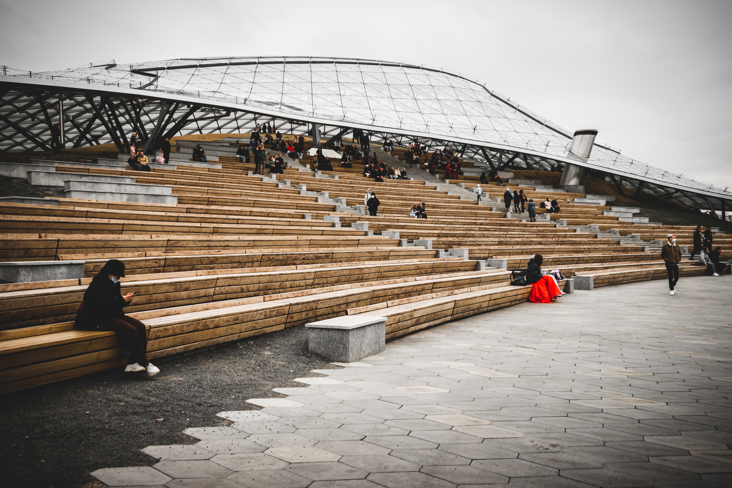 Большой амфитеатр в парке Зарядье