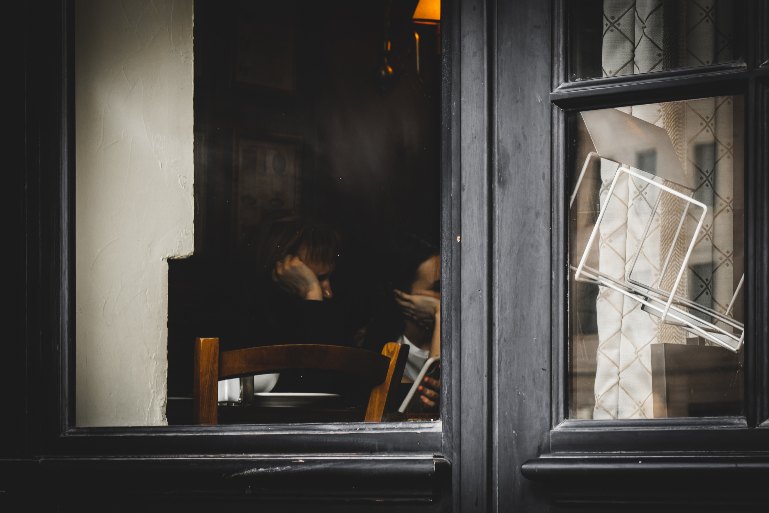 Люди в кофейне Paul в Москве