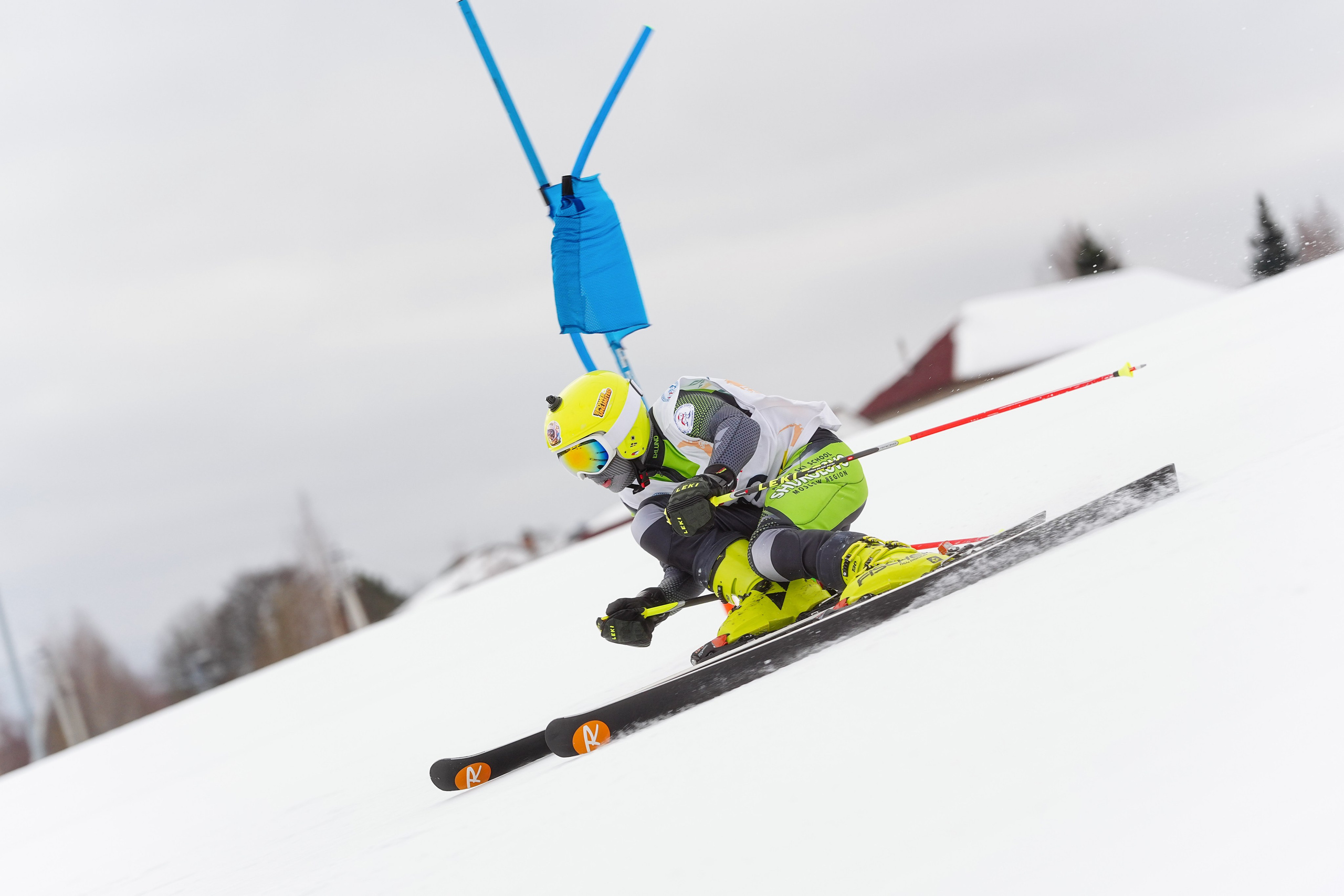 Фото с соревнований по горнолыжному спорту в Дмитровском городском округе Московской области 2022-2023. Фотограф Студитский Евгений