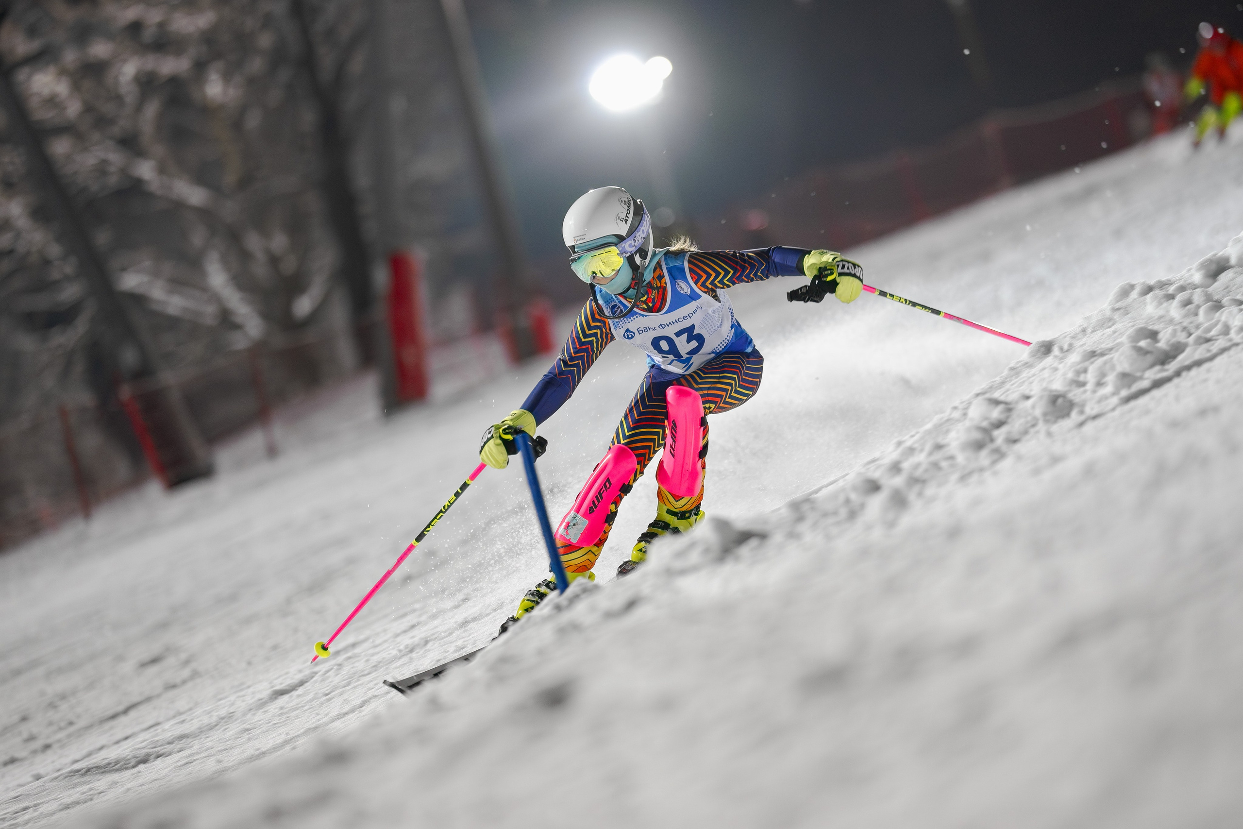 Фото с соревнований по горнолыжному спорту в Дмитровском городском округе Московской области 2024-2025. Фотограф Студитский Евгений